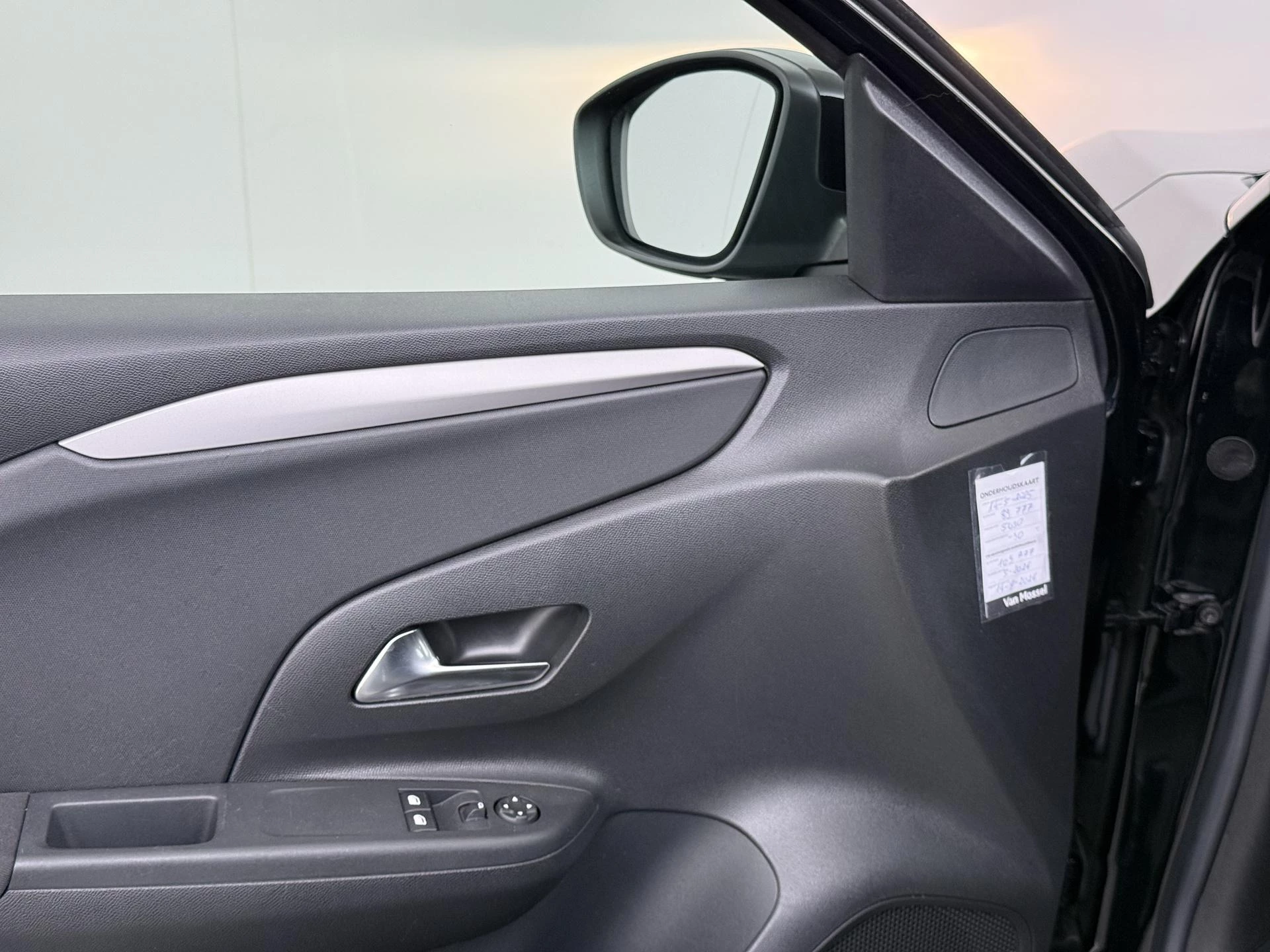 Opel-Corsa-image-11