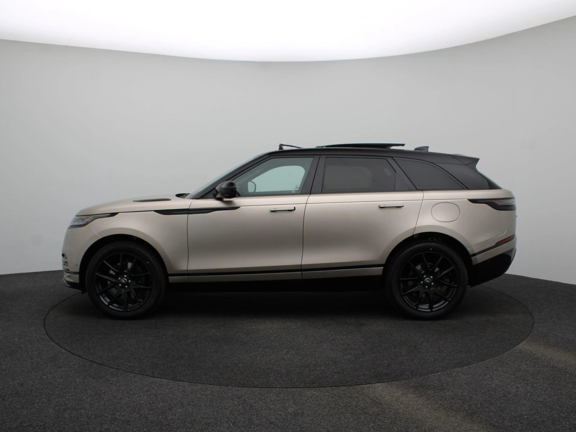 Land Rover Range Rover Velar 2.0 P400e AWD Belgravia Edition Satin PHEV