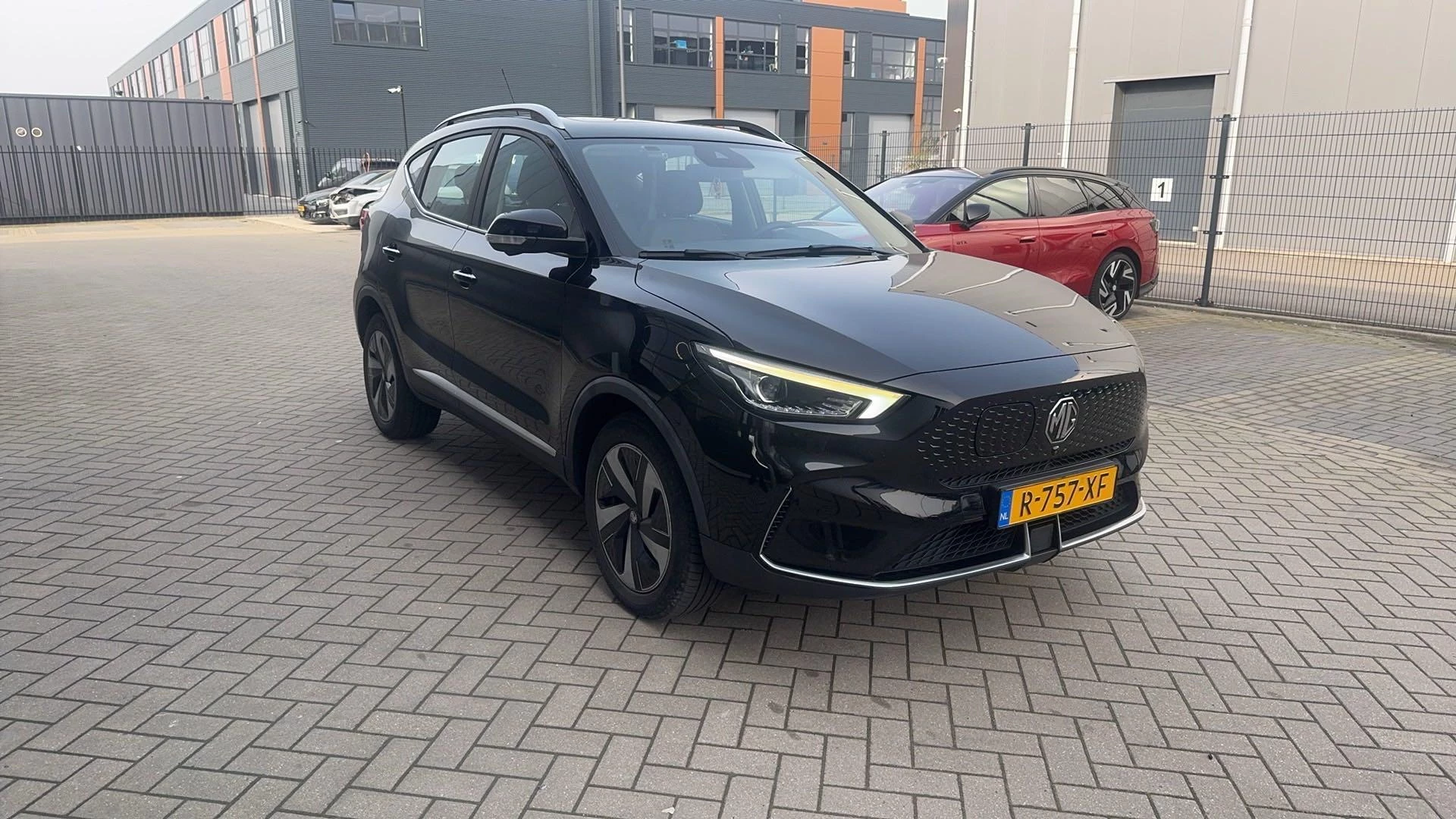MG ZS EV Long Range Luxury 70 kWh