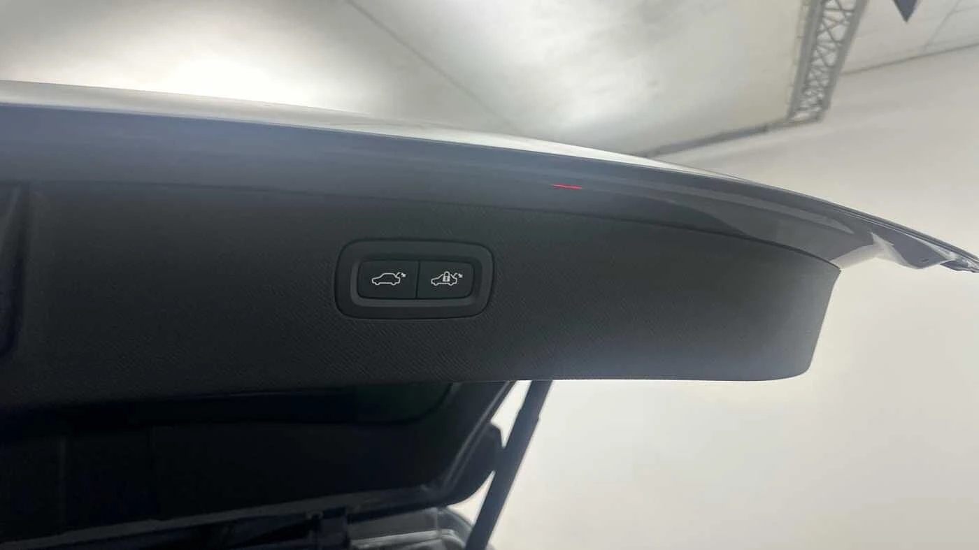 Volvo-XC90-image-14