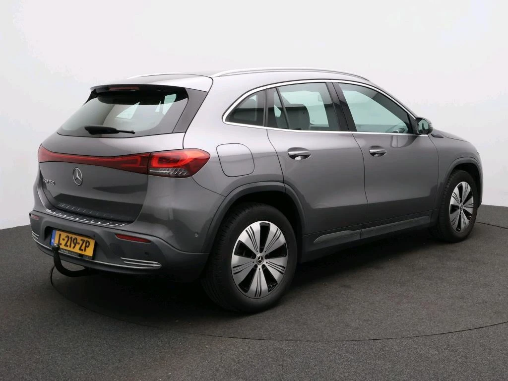 Mercedes-Benz-EQA-image-1