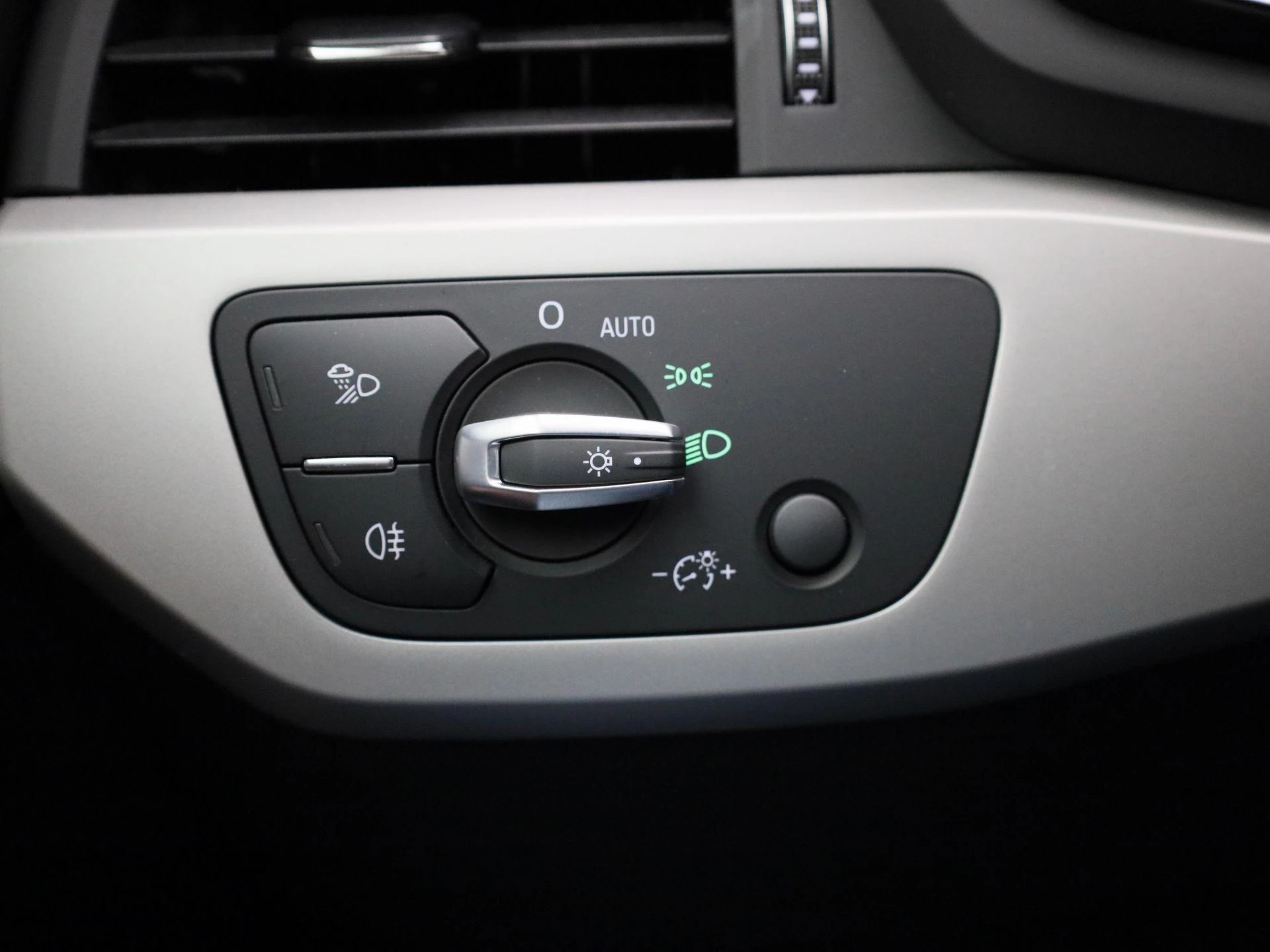 Audi-A4-image-26