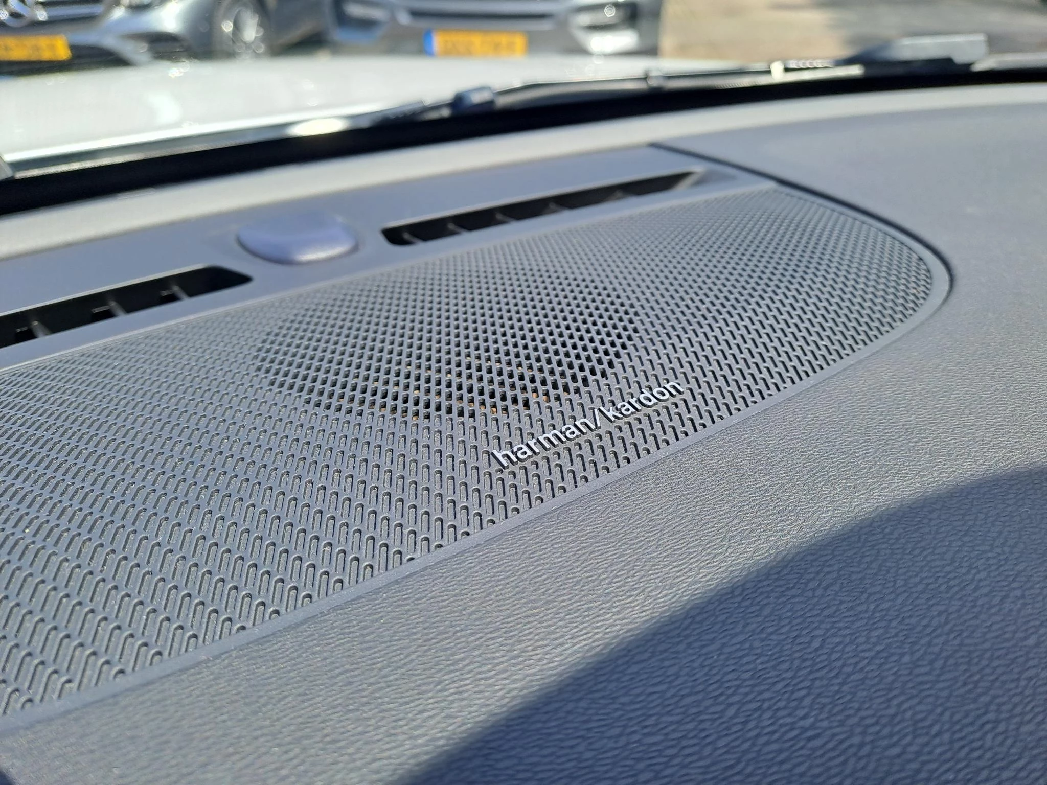 Volvo XC40 1.5 T5 Recharge R-Design