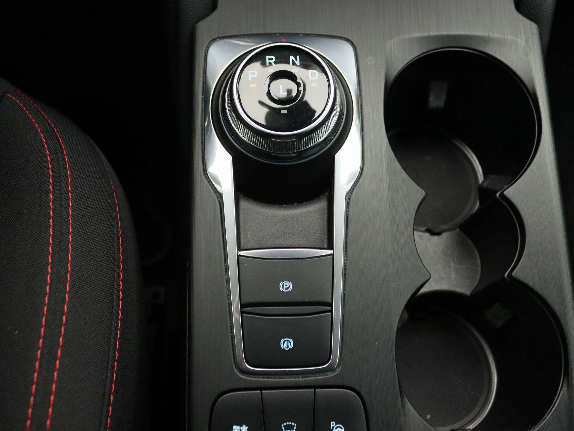 Ford-Kuga-image-11