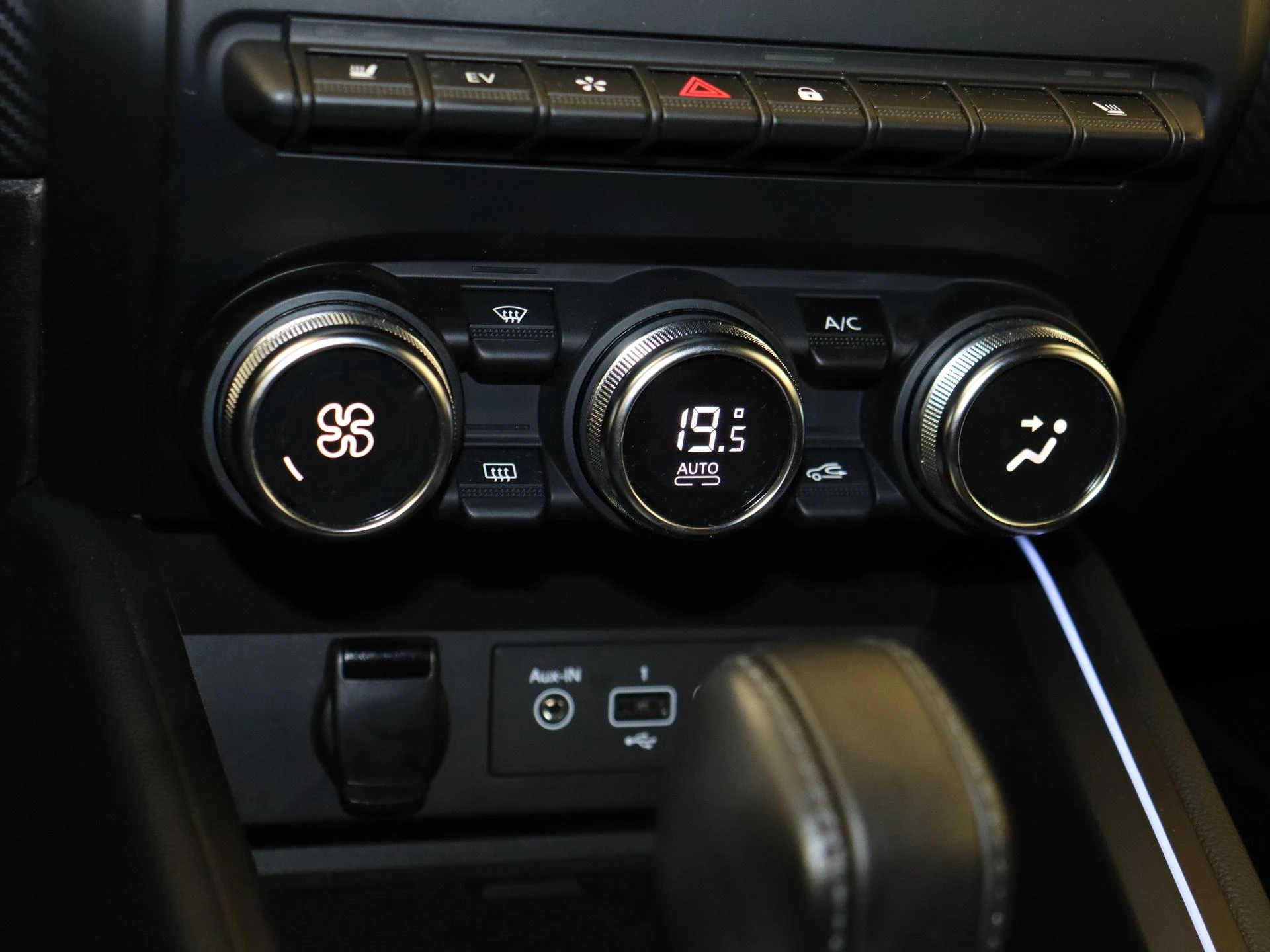 Renault-Clio-image-19