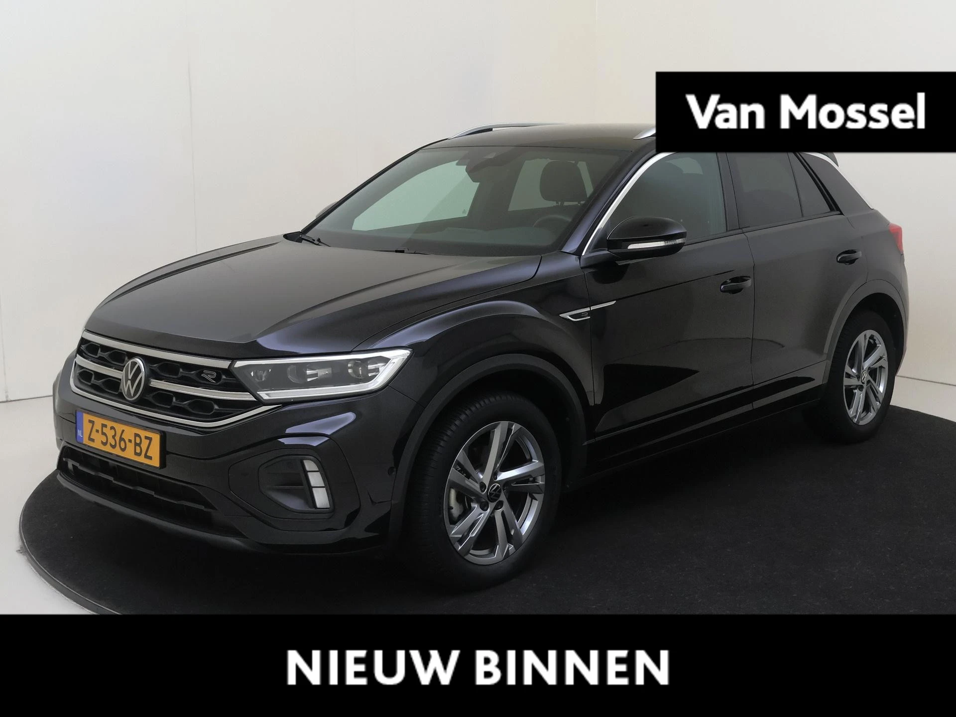 Volkswagen-T-Roc-image-0