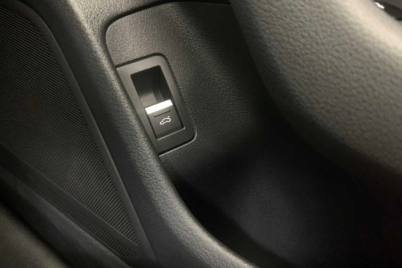 Audi-A6-image-27