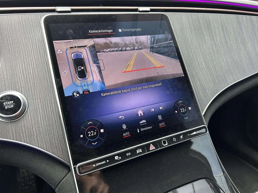 Mercedes-Benz-EQE-image-17