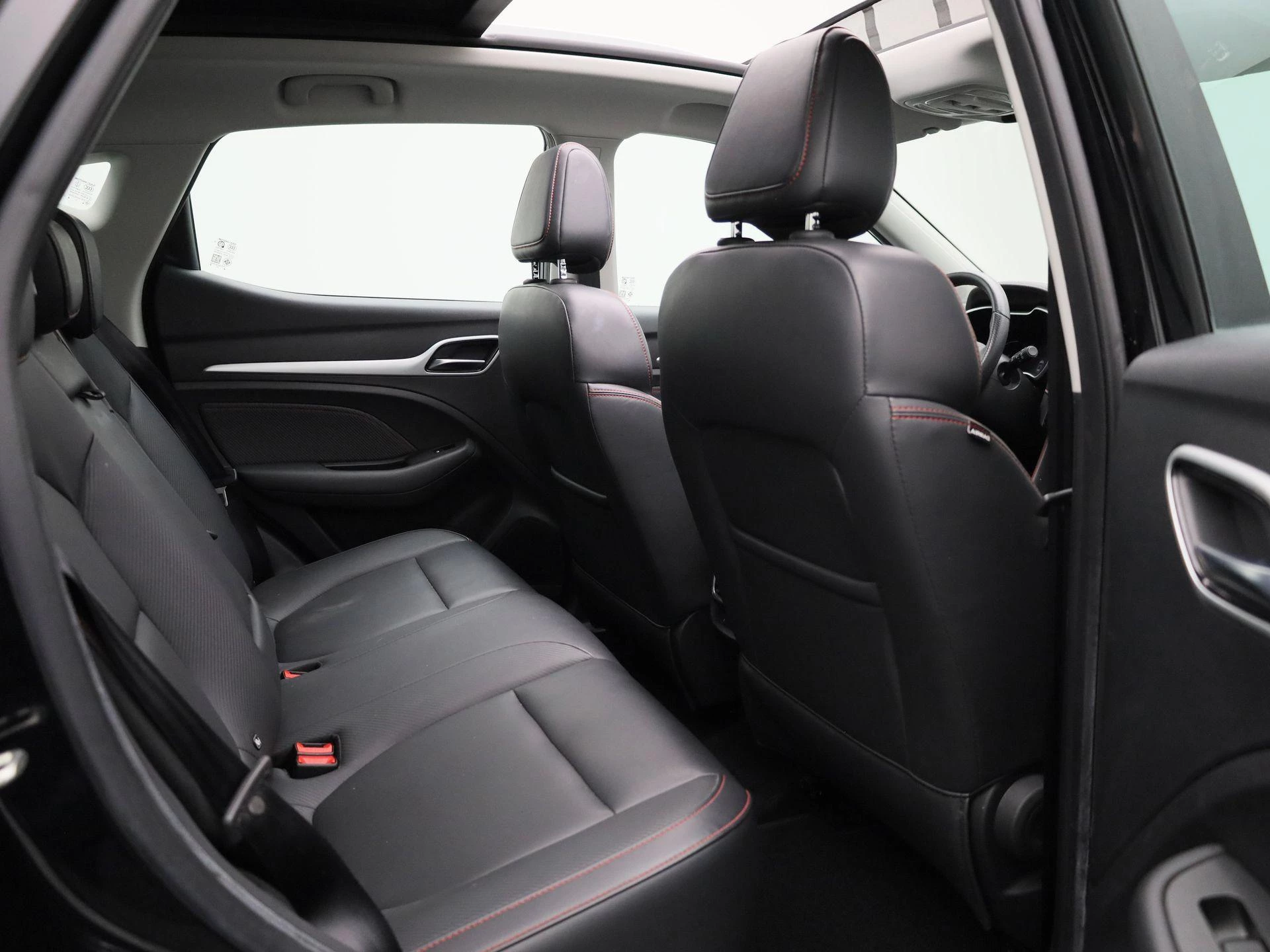 MG ZS EV Standard Range Luxury 50 kWh