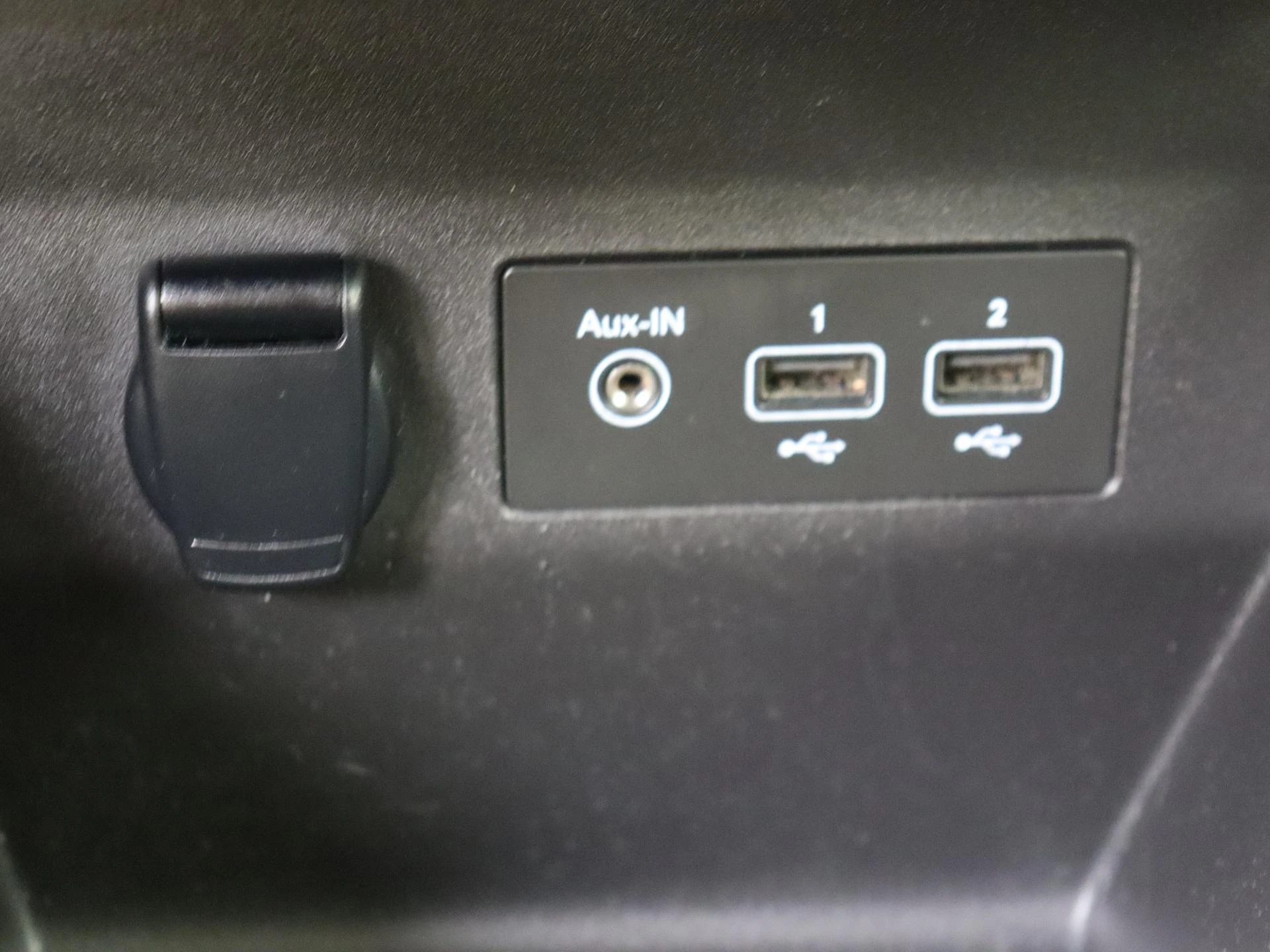 Renault-Clio-image-16