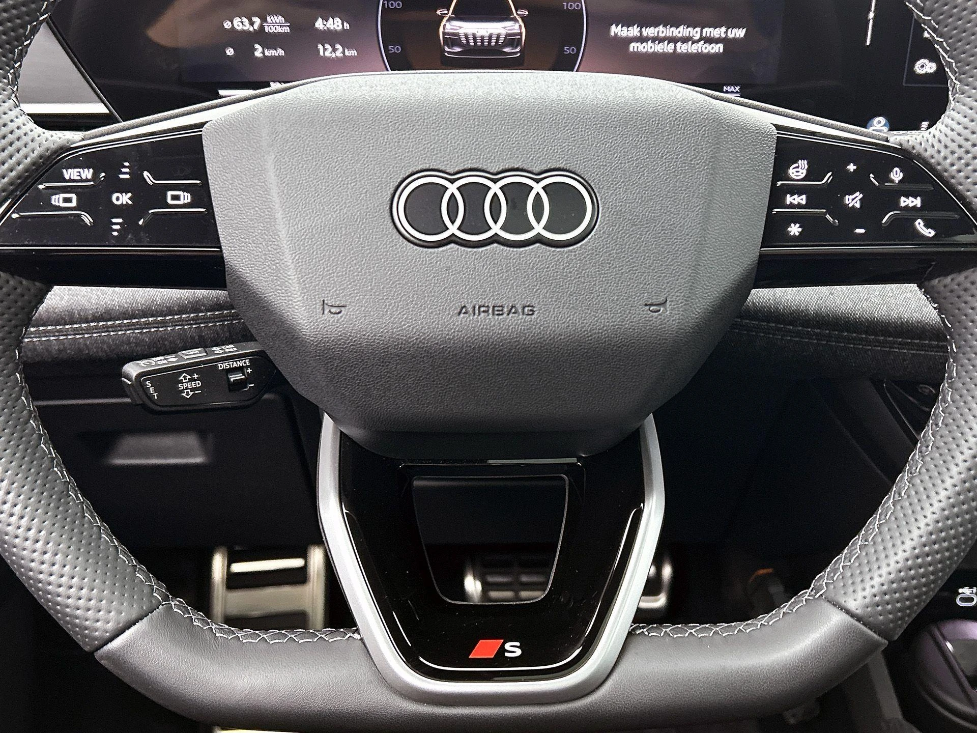 Audi-Q6 e-tron-image-46