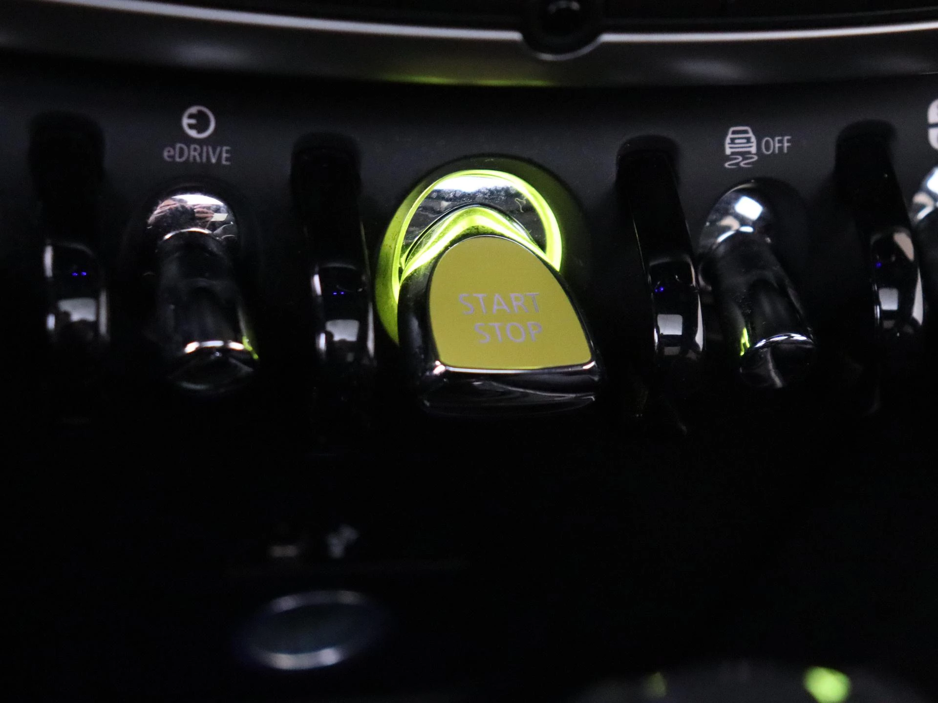 MINI-Countryman-image-22