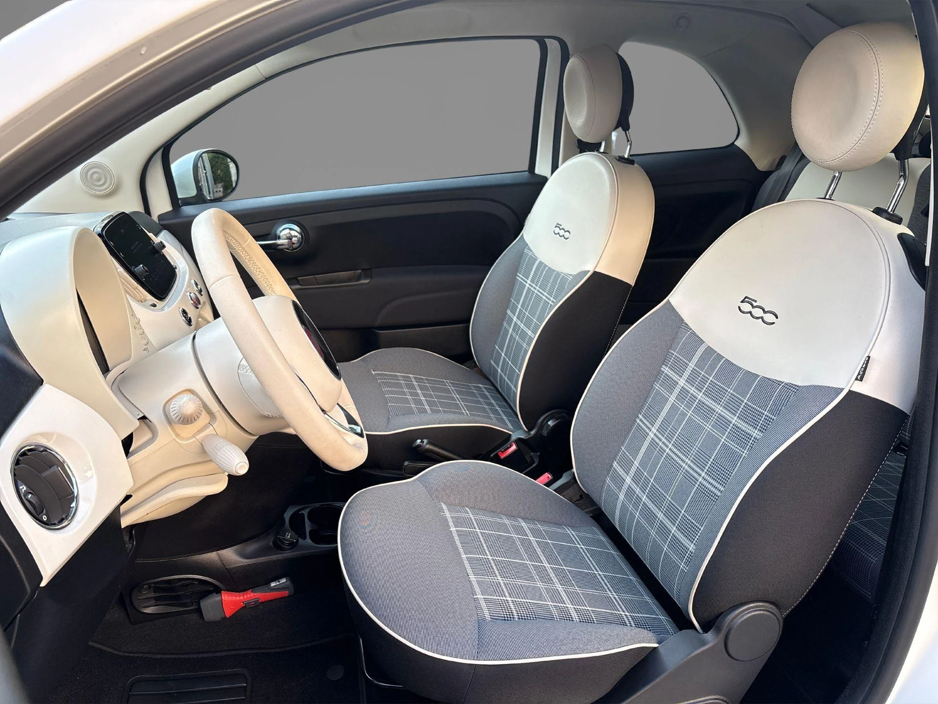 Fiat-500C-image-2