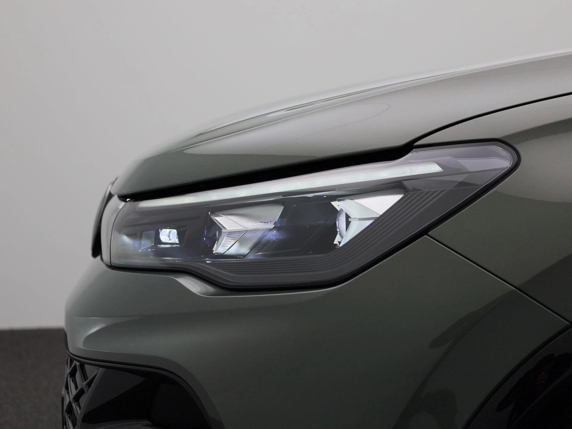 Volkswagen-Tiguan-image-15