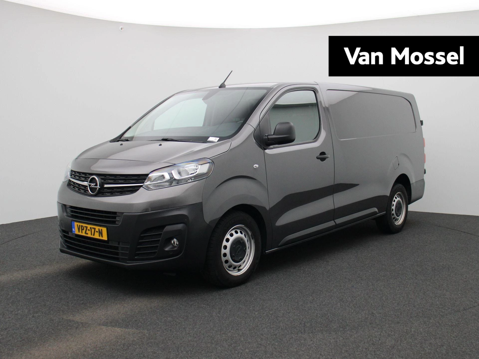 Opel-Vivaro-image-0