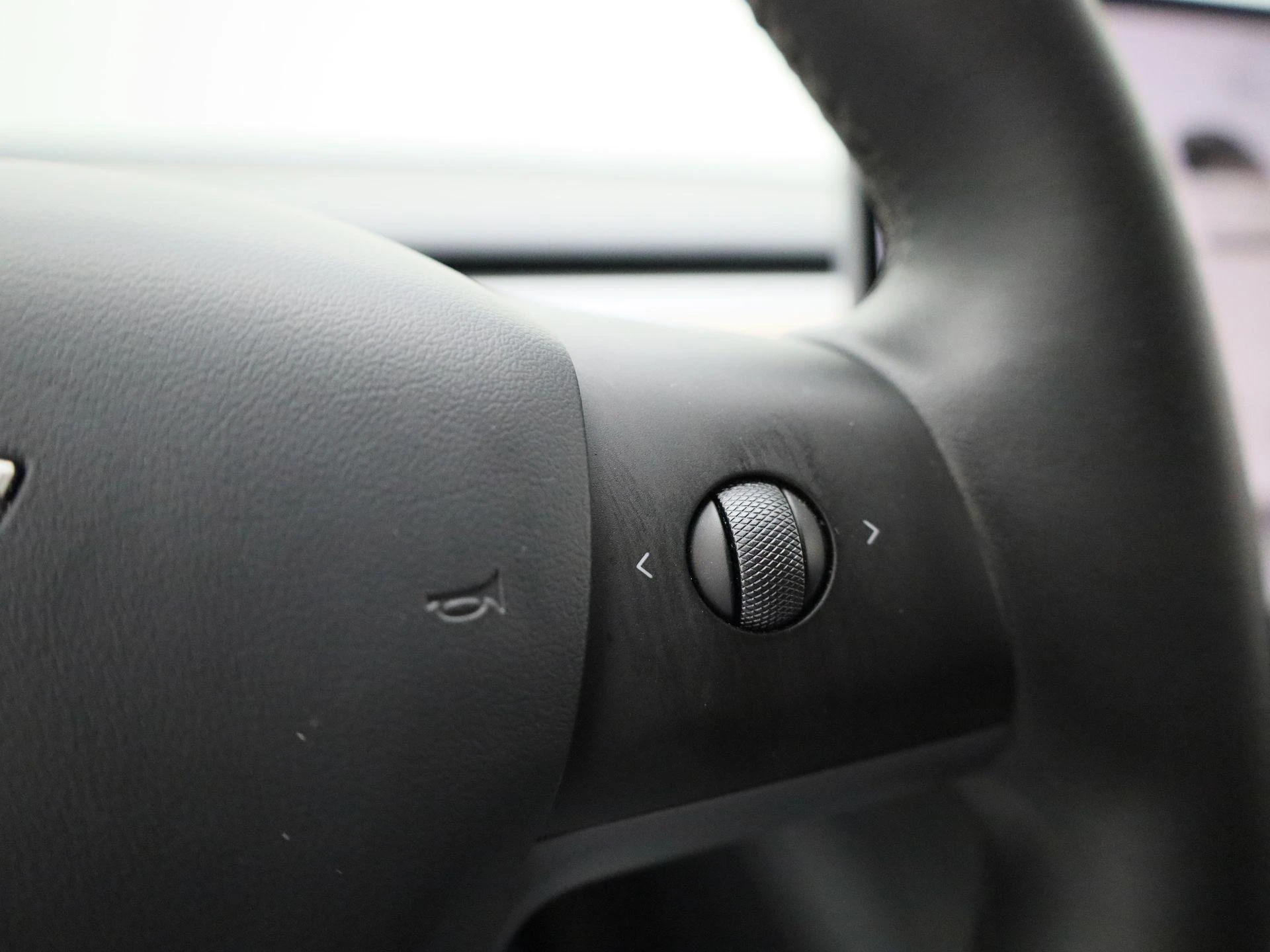 Tesla-Model Y-image-25