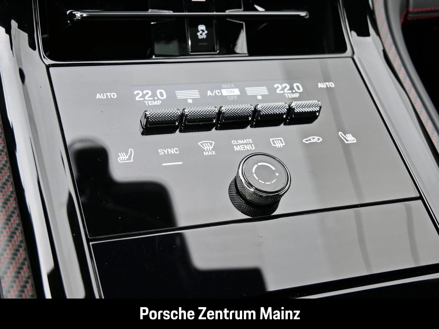 Porsche-Panamera-image-24