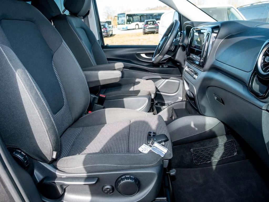 Mercedes-Benz-Vito 114-image-10