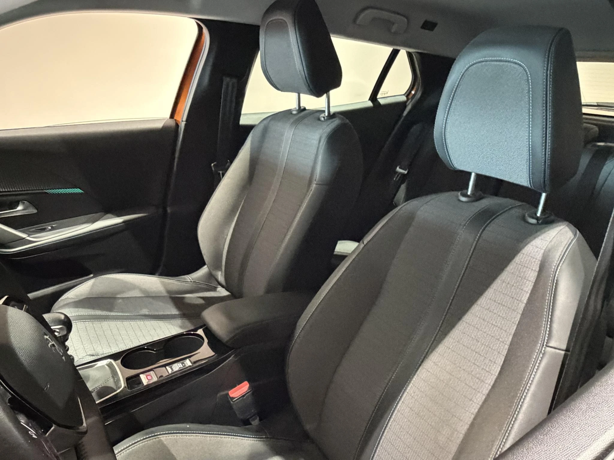 Peugeot-2008-image-8