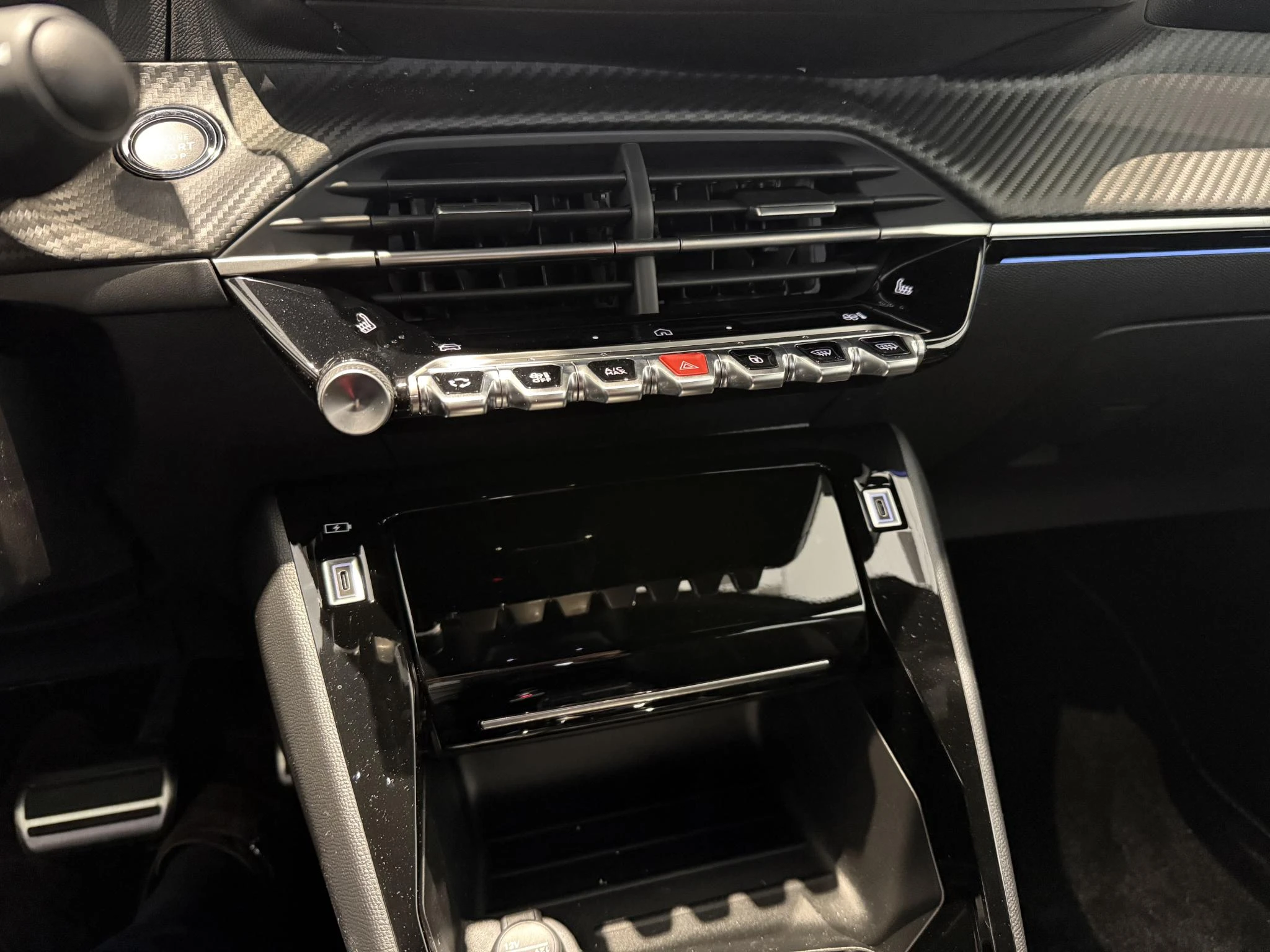 Peugeot-208-image-20