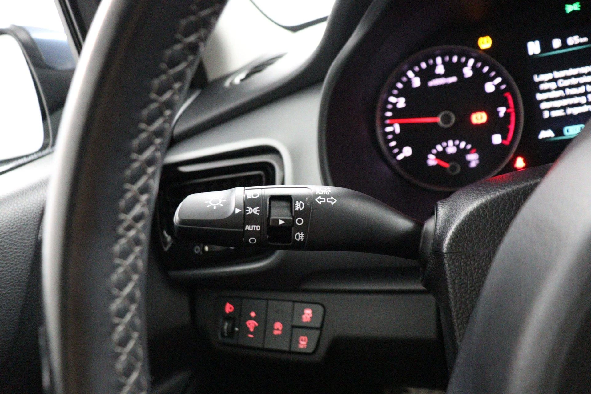 Kia Stonic 1.0 T-GDi MHEV DynamicLine |