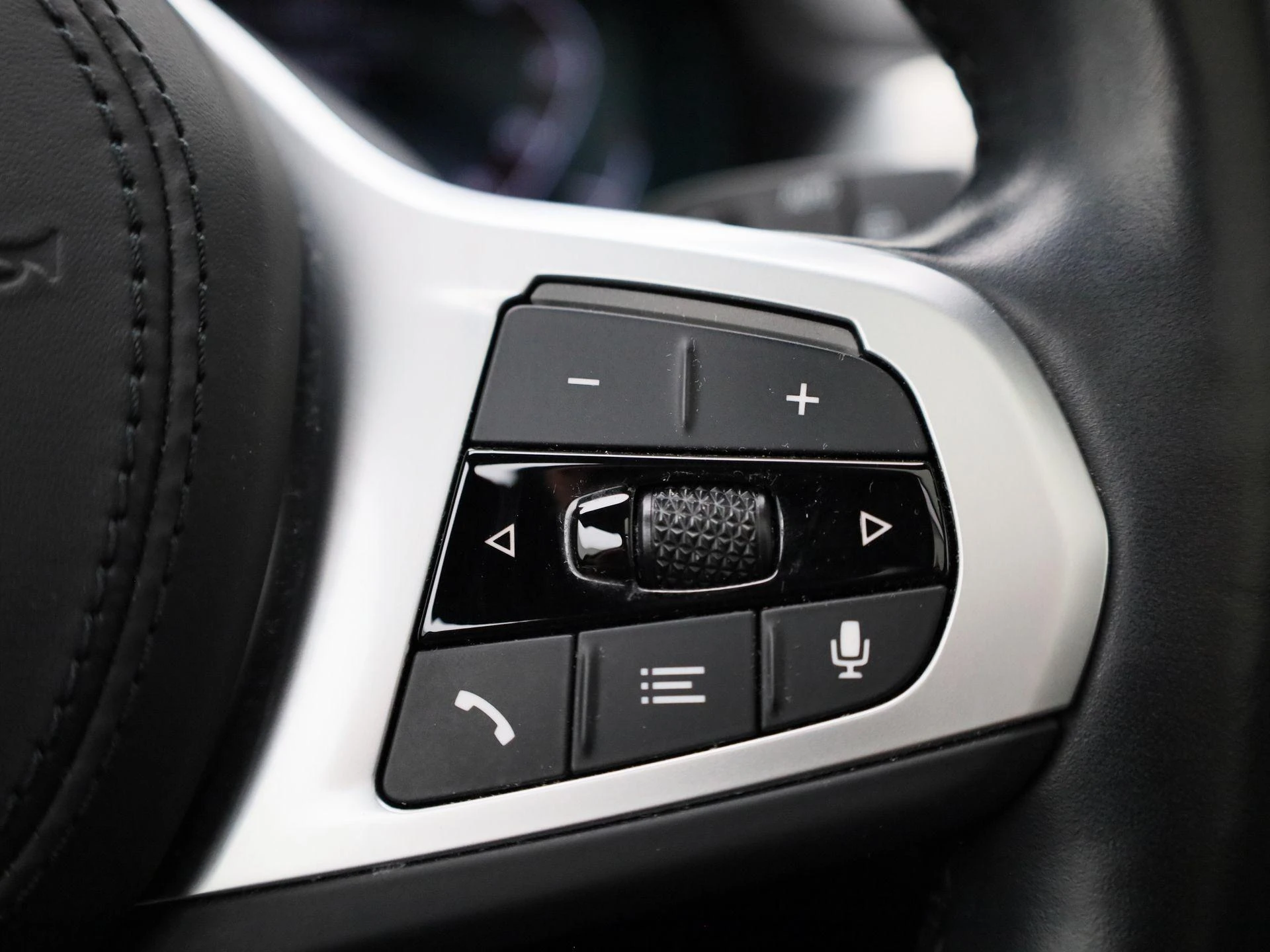 BMW-iX3-image-22