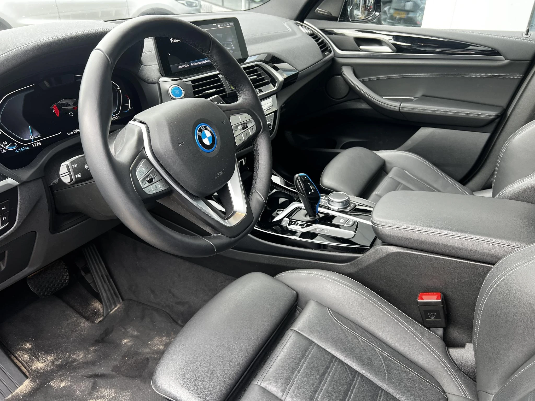 BMW-iX3-image-2