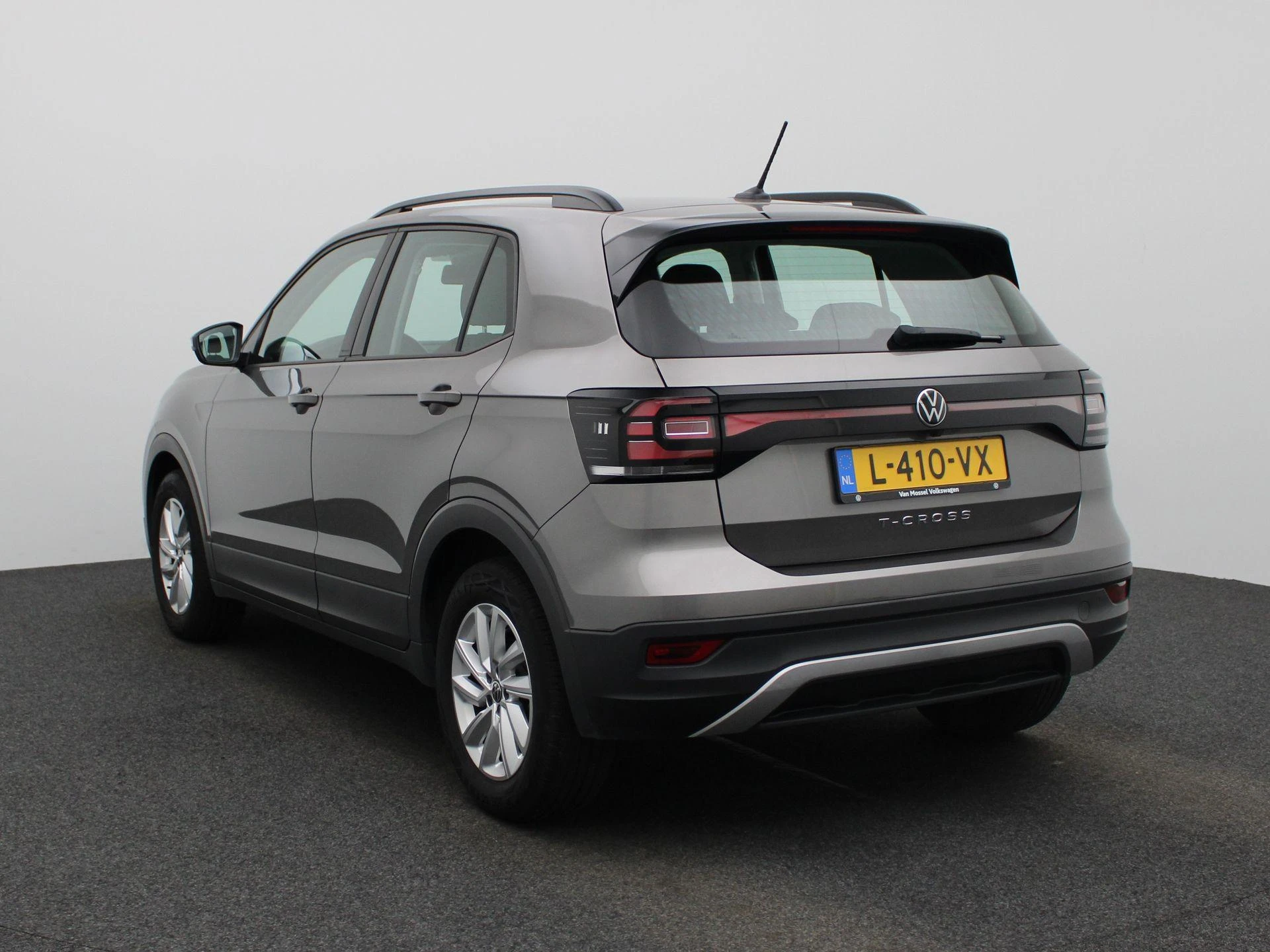 Volkswagen-T-Cross-image-1