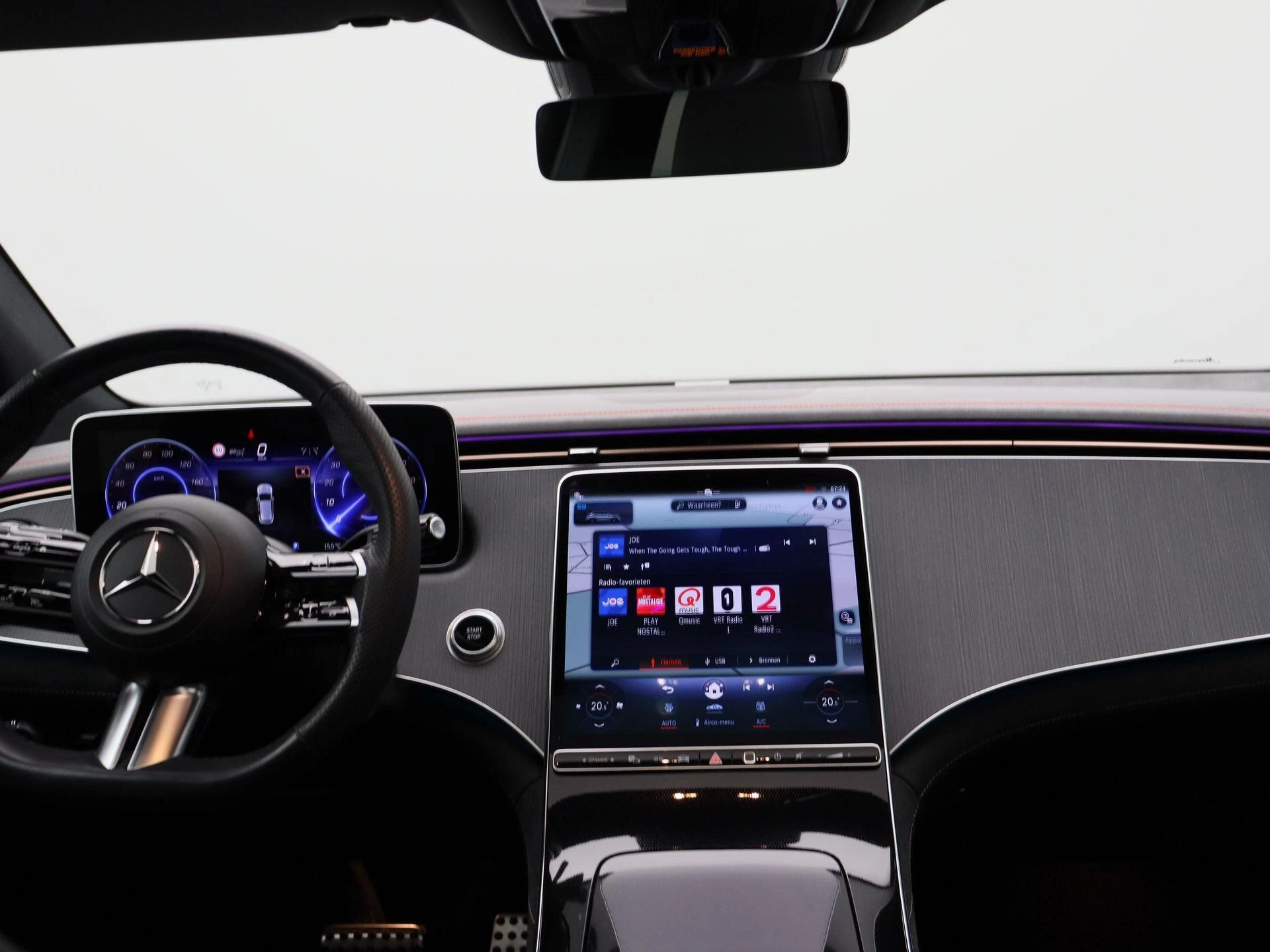 Mercedes-Benz-EQE-image-9