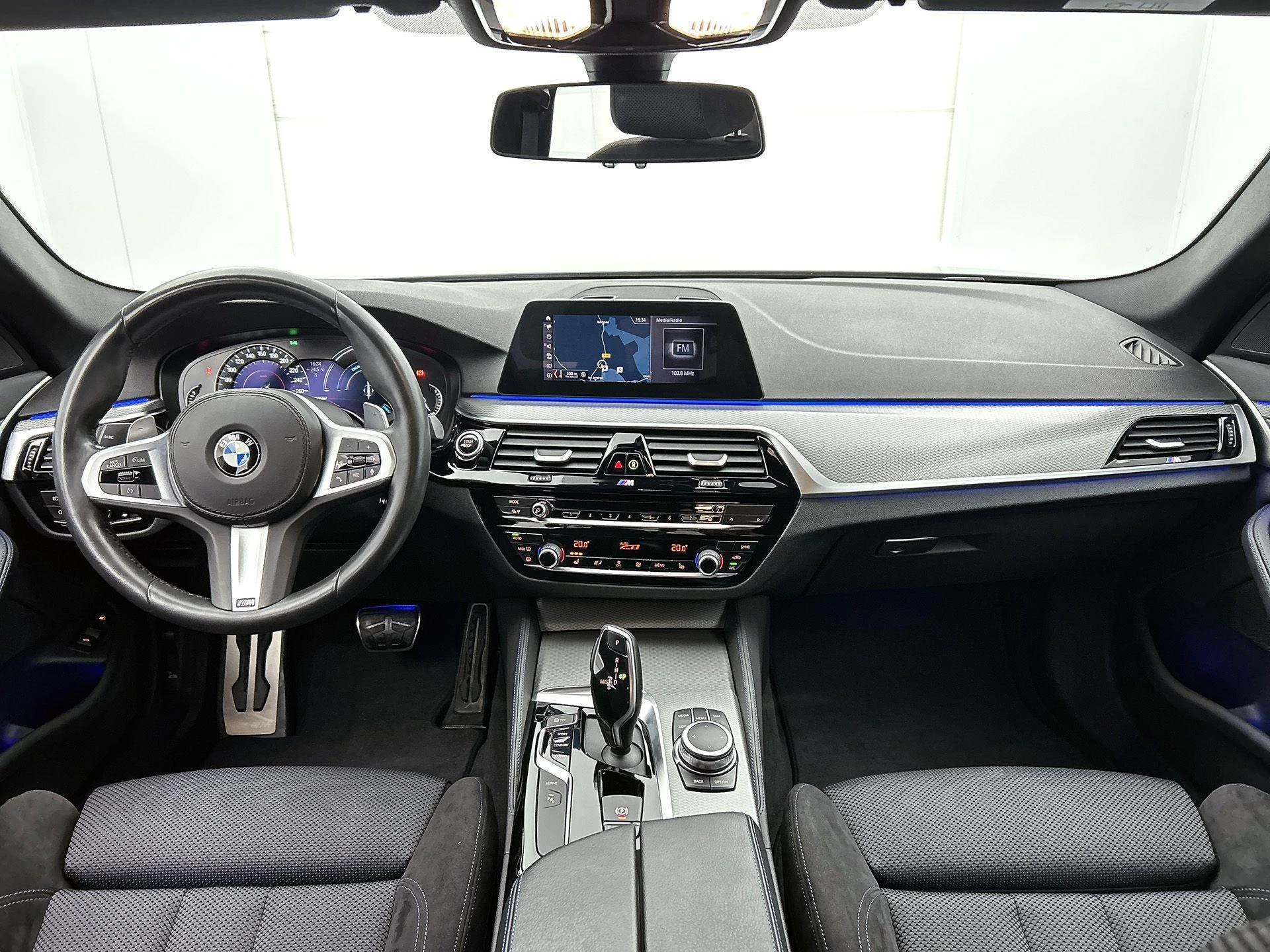 BMW-5 Serie-image-27