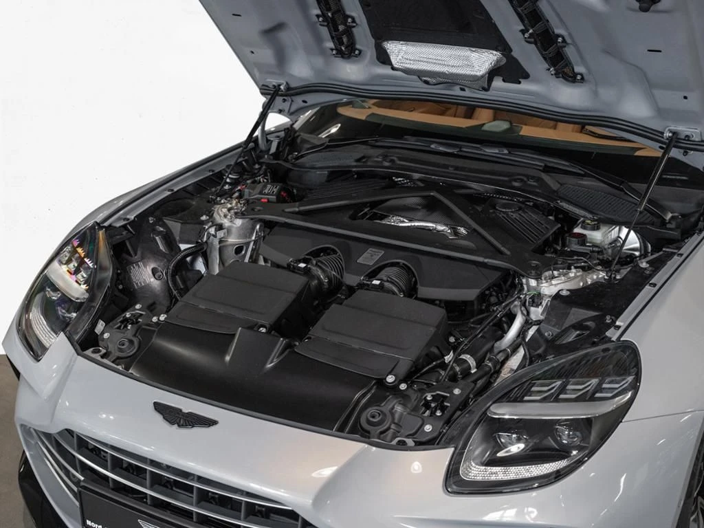 Aston Martin-V8 Vantage-image-26