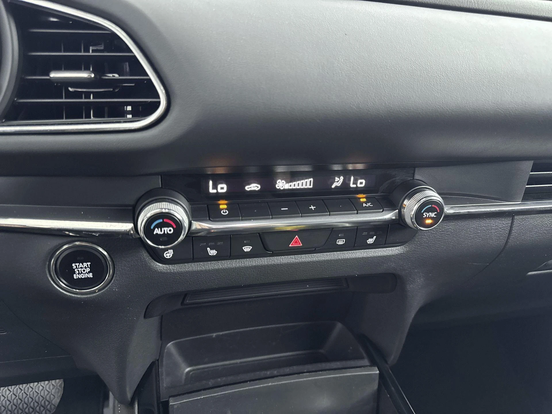 Mazda CX-30 2.0 e-SkyActiv-X M Hybrid Luxury 187Pk
