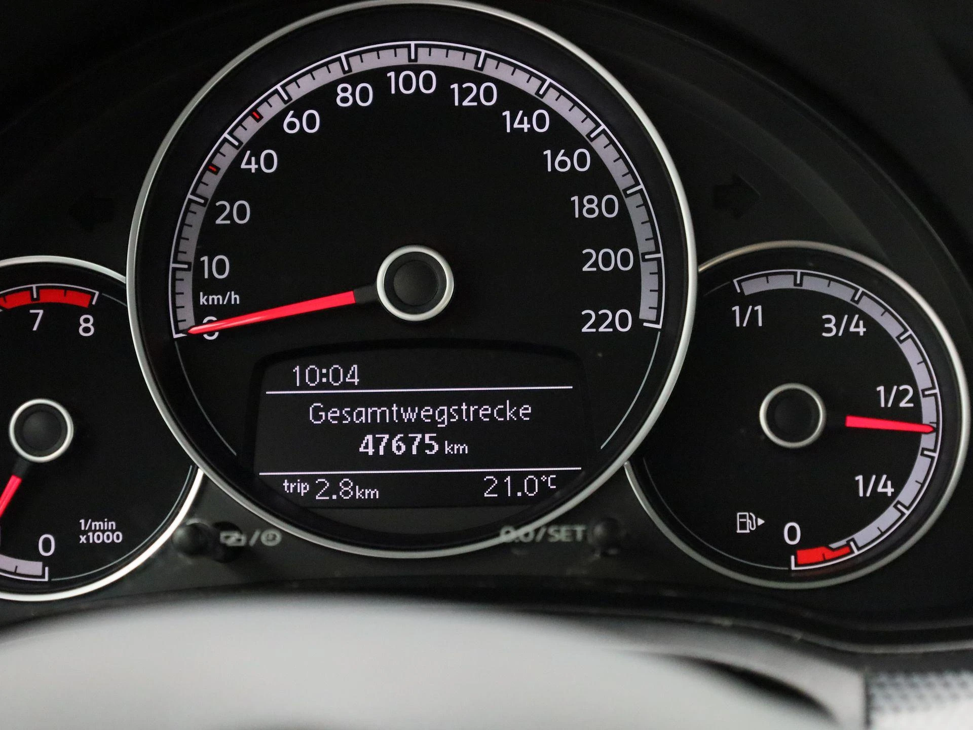 Volkswagen-up!-image-7