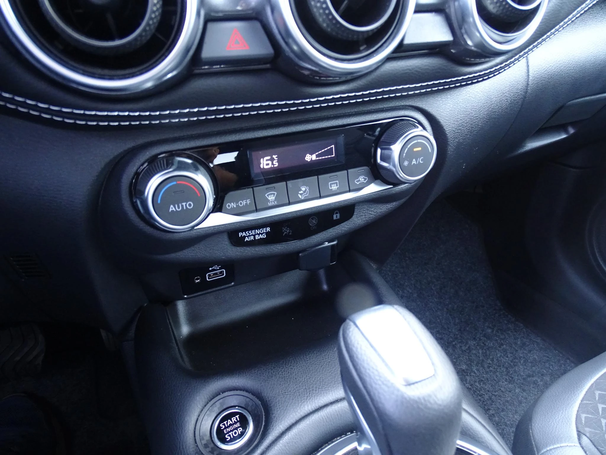Nissan Juke 1.0 DIG-T Acenta