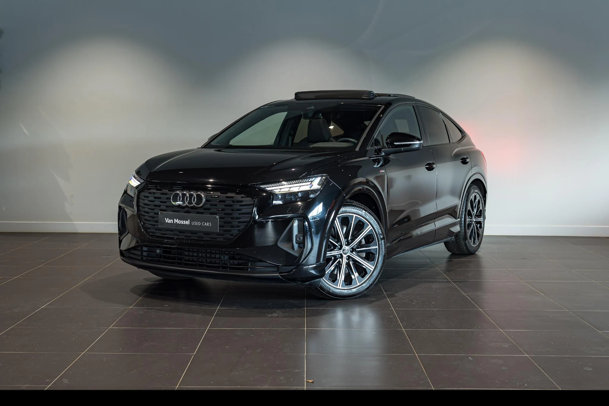 Audi-Q4 Sportback e-tron-image-0