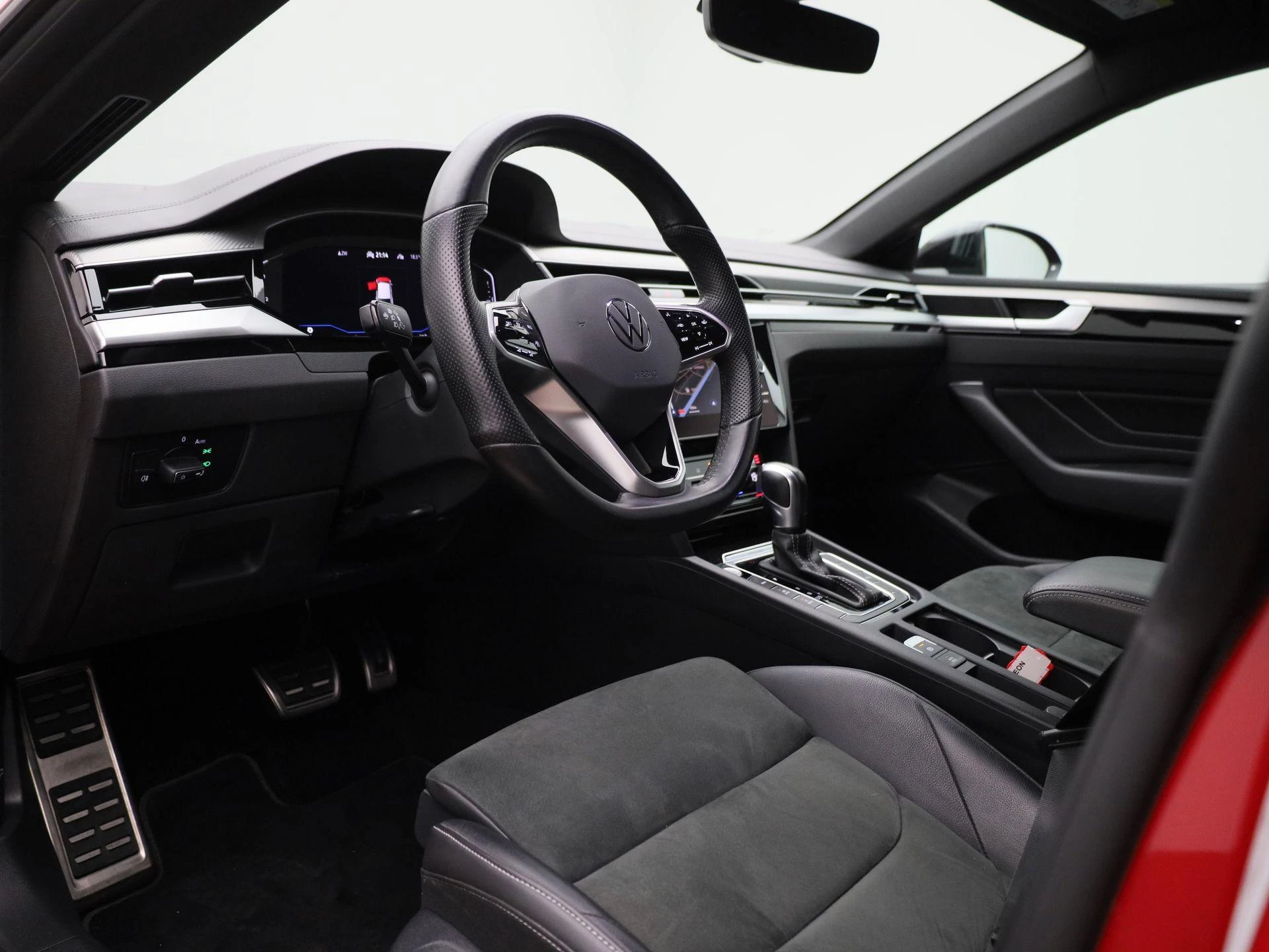 Volkswagen-Arteon-image-34