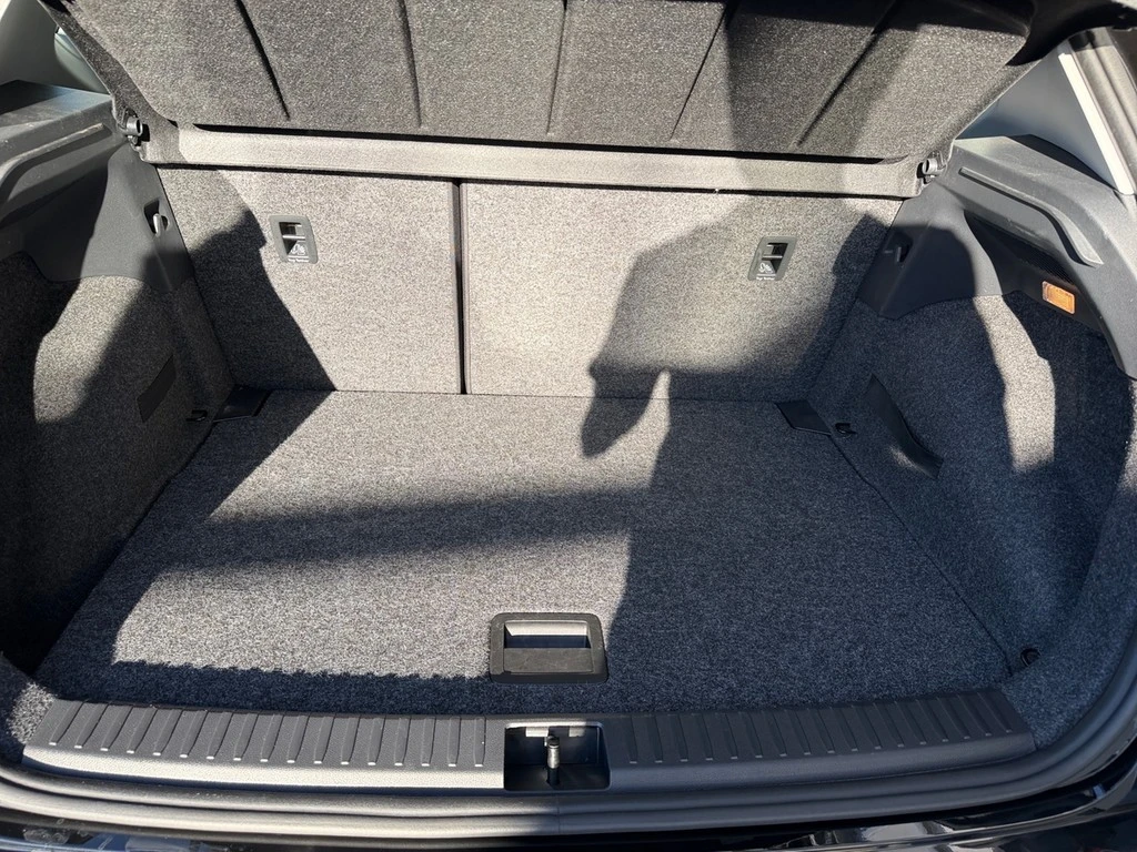 SEAT-Arona-image-12
