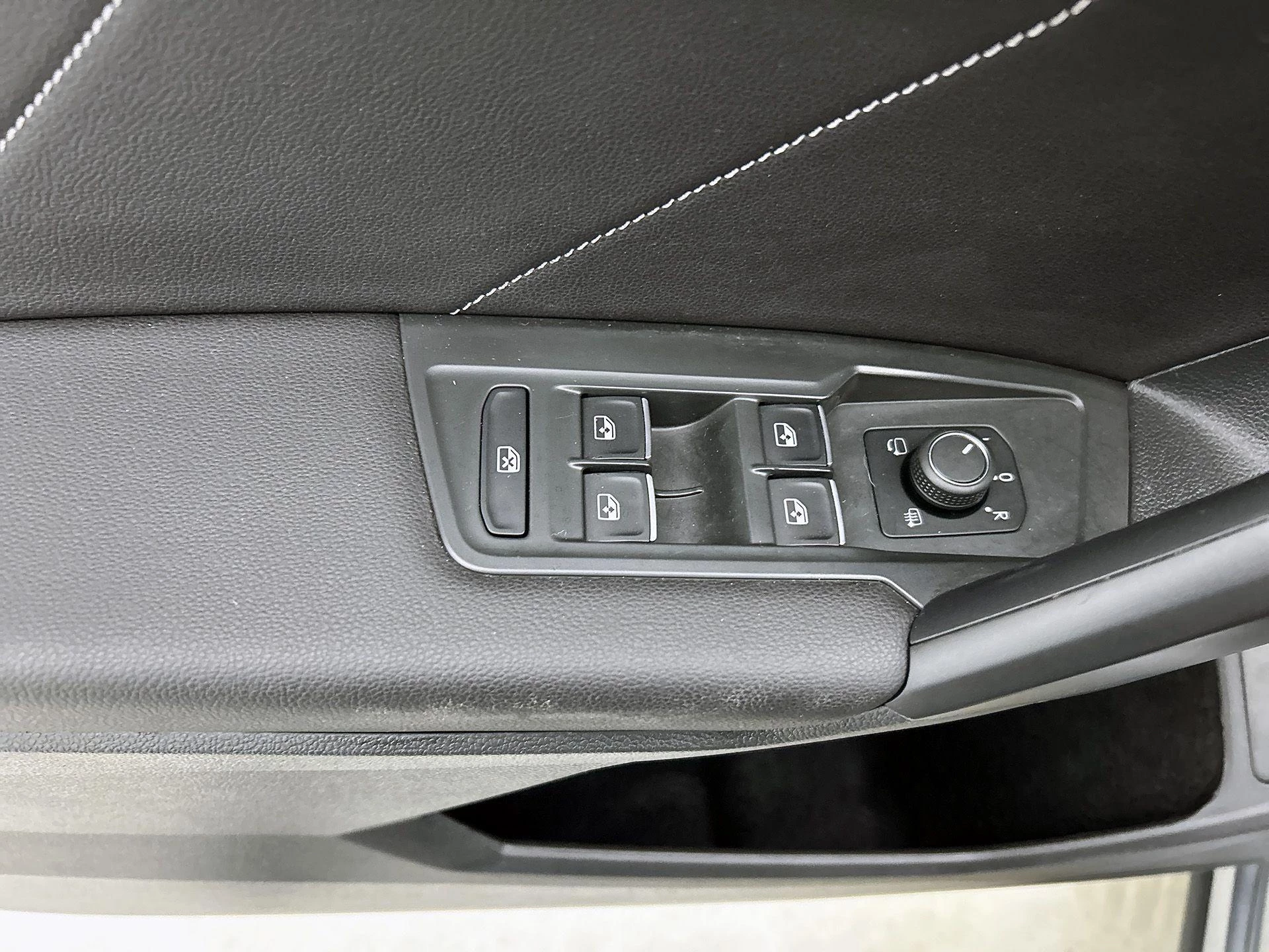 Volkswagen-Tiguan-image-38