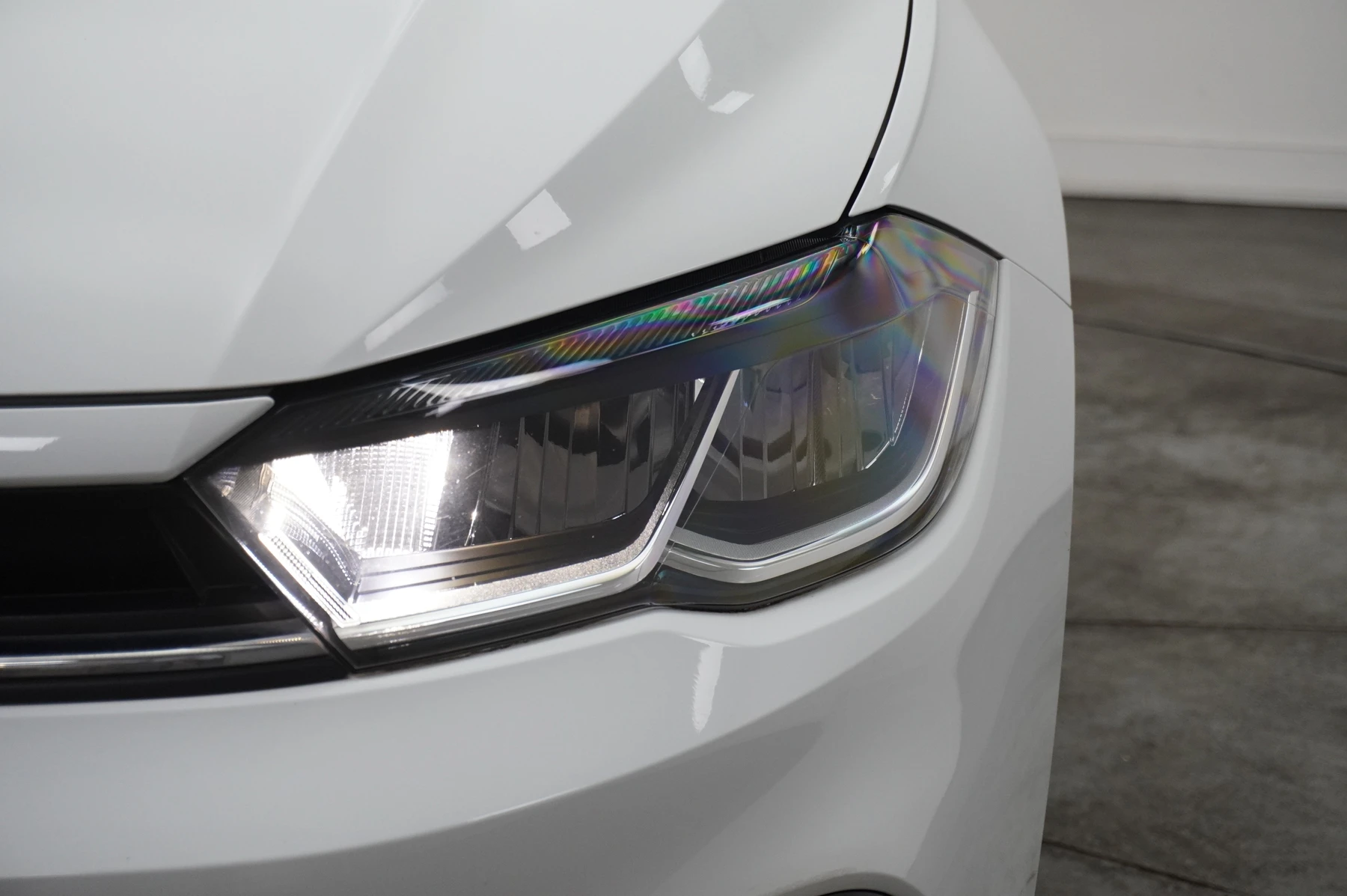 Volkswagen-Polo-image-42