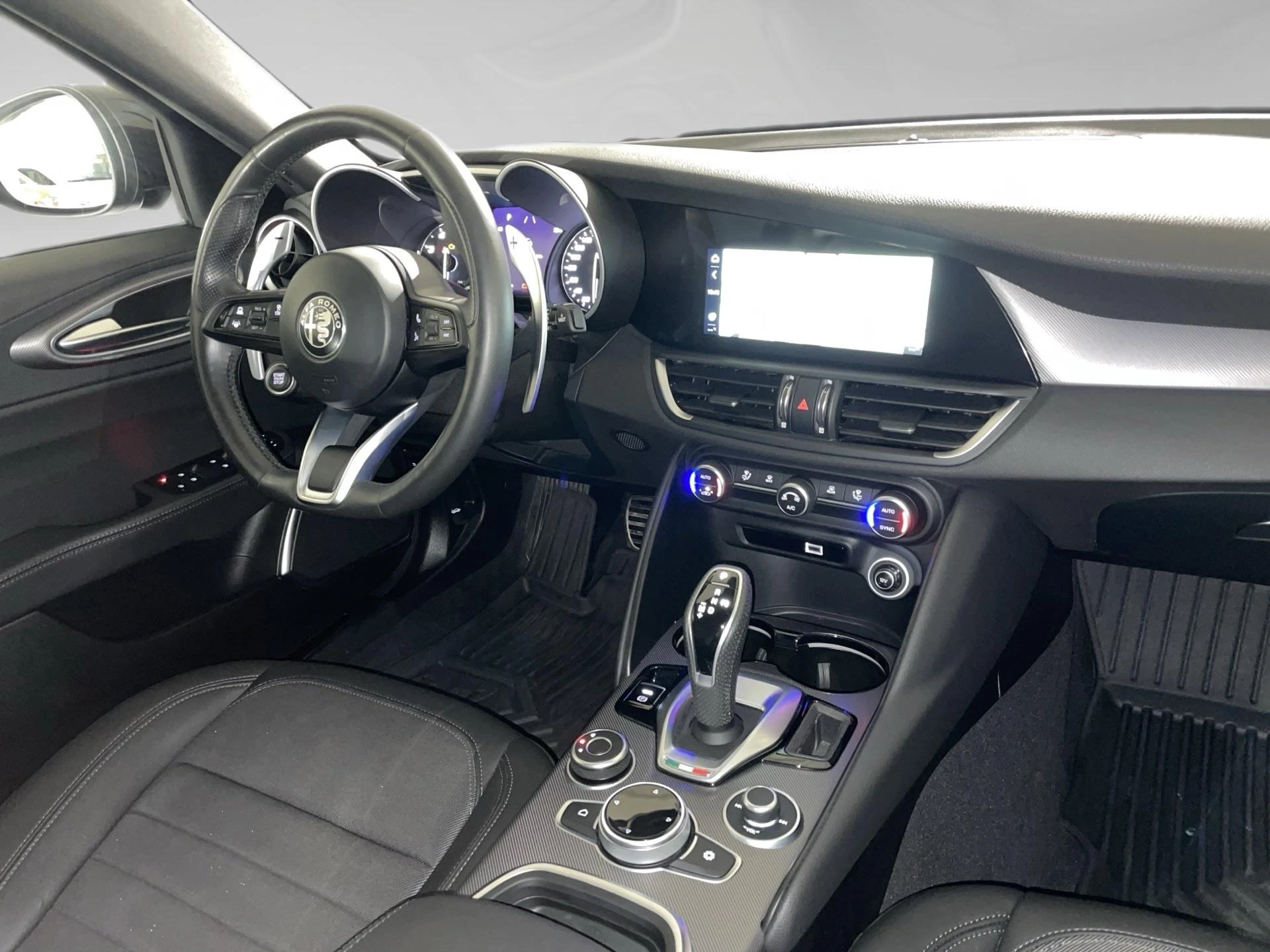 Alfa Romeo-Giulia-image-6