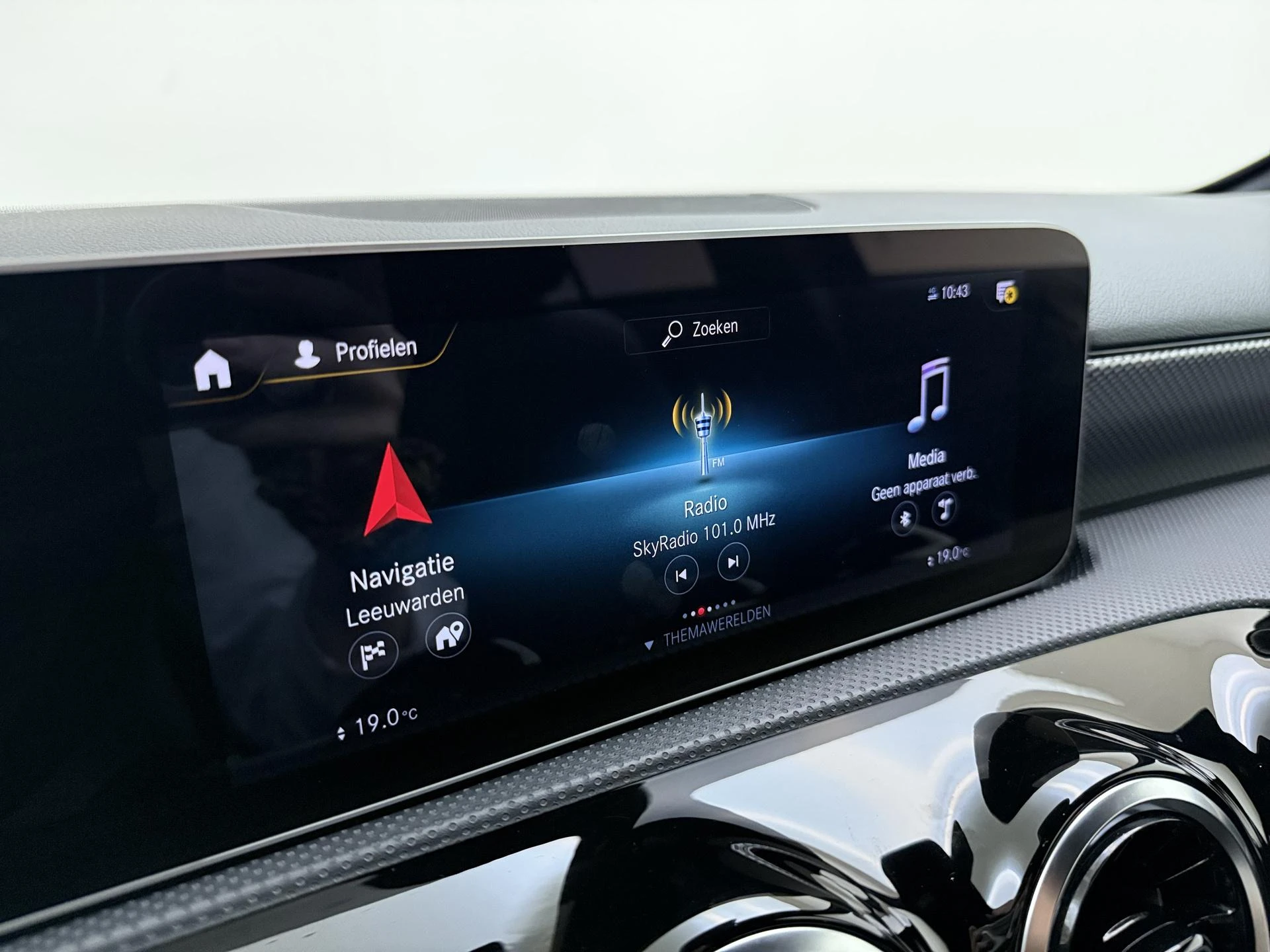 Mercedes-Benz-A-Klasse-image-19