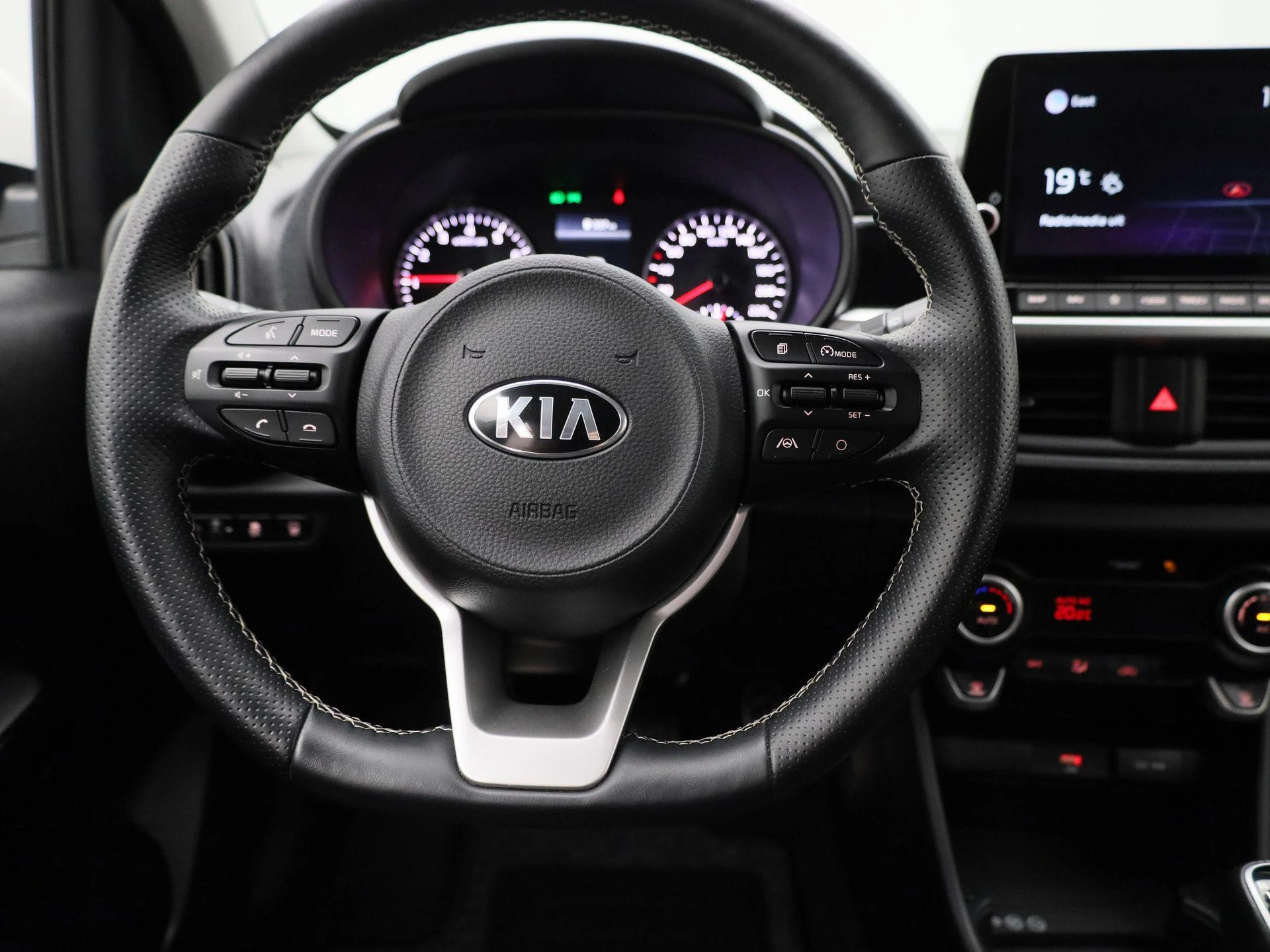 Kia-Picanto-image-6