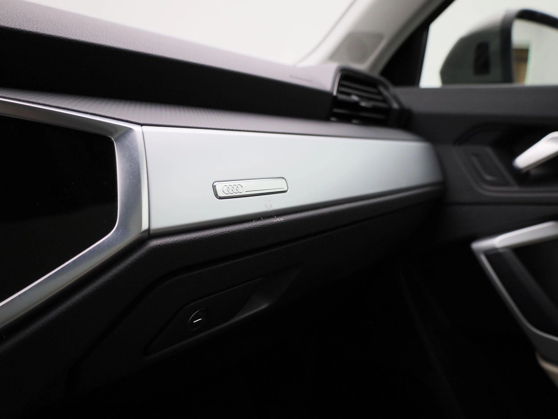 Audi Q3 35 TFSI S tronic Bus. Ed. Attraction