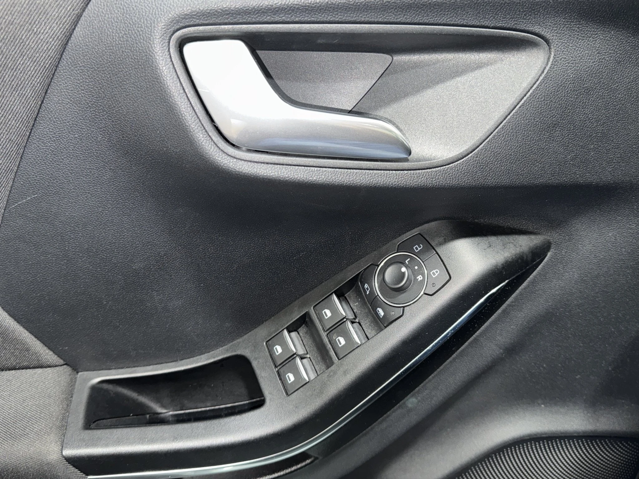 Ford-Puma-image-15