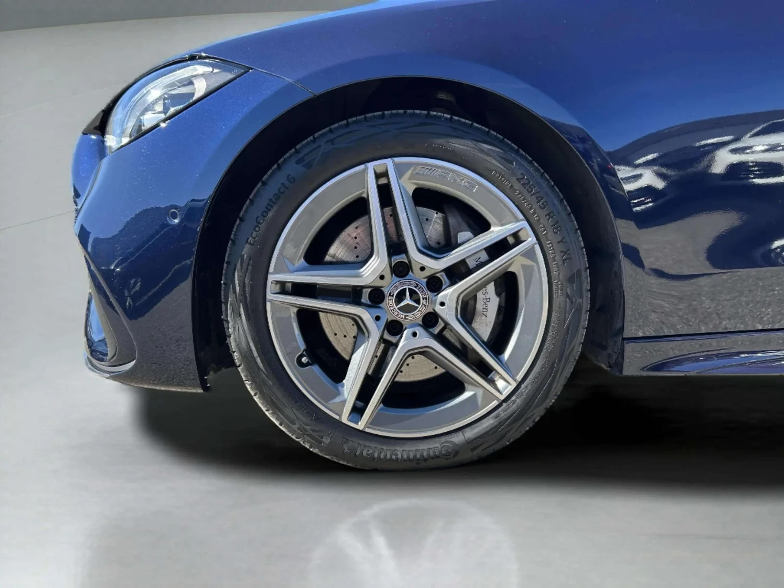 Mercedes-Benz-C-Klasse-image-8