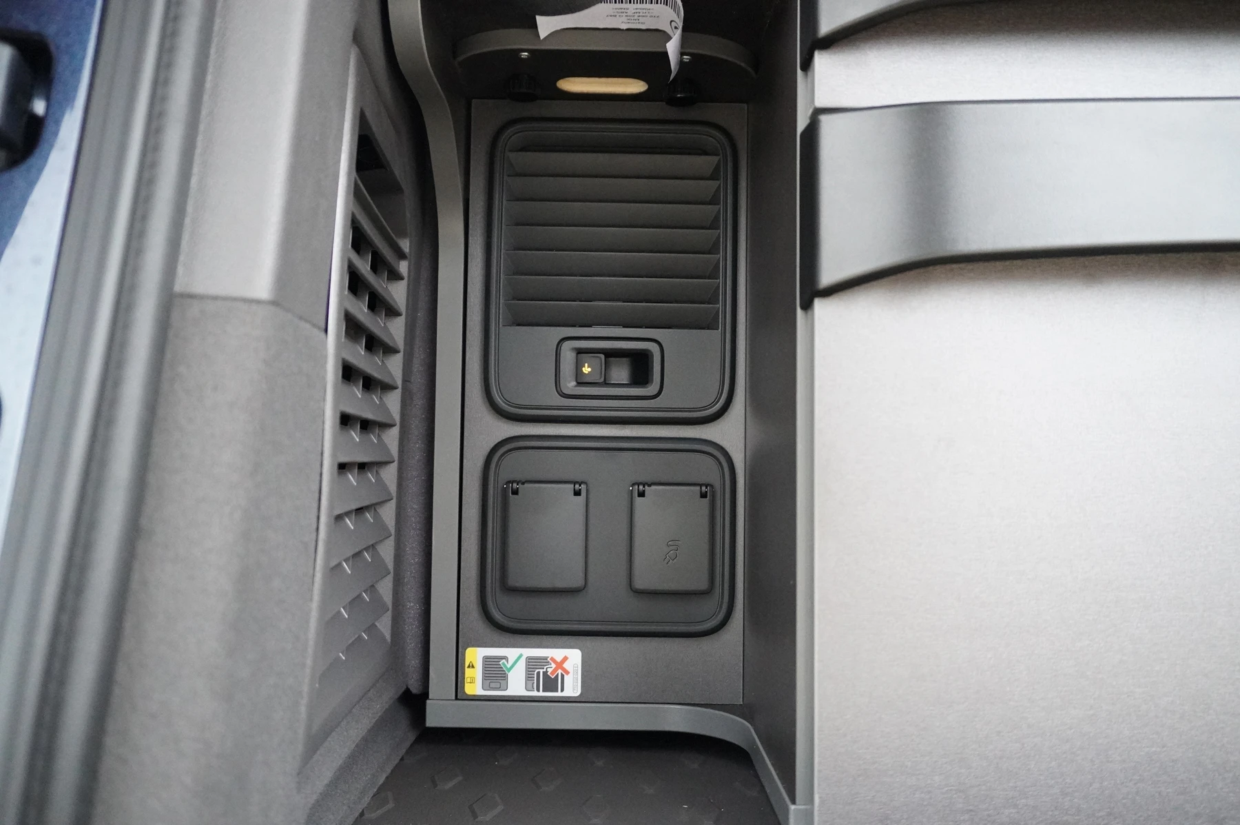 Volkswagen-California-image-41