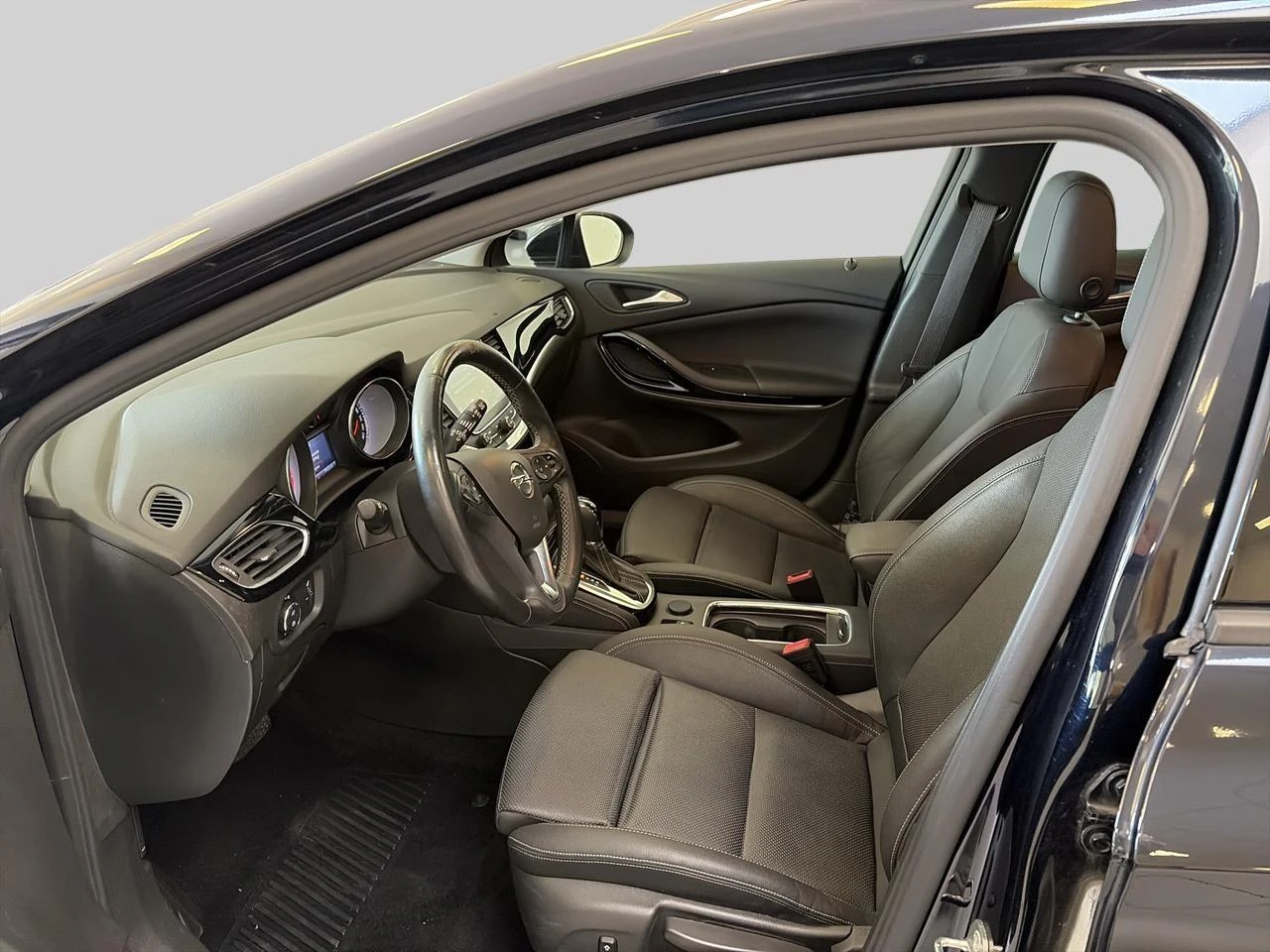Opel-Astra-image-7