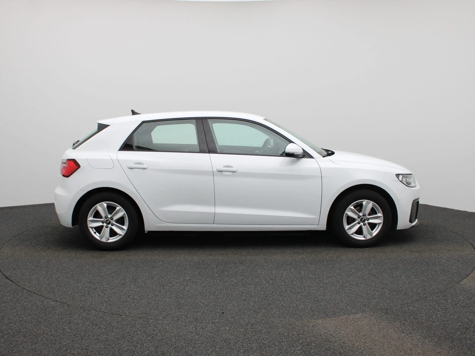 Audi-A1 Sportback-image-5