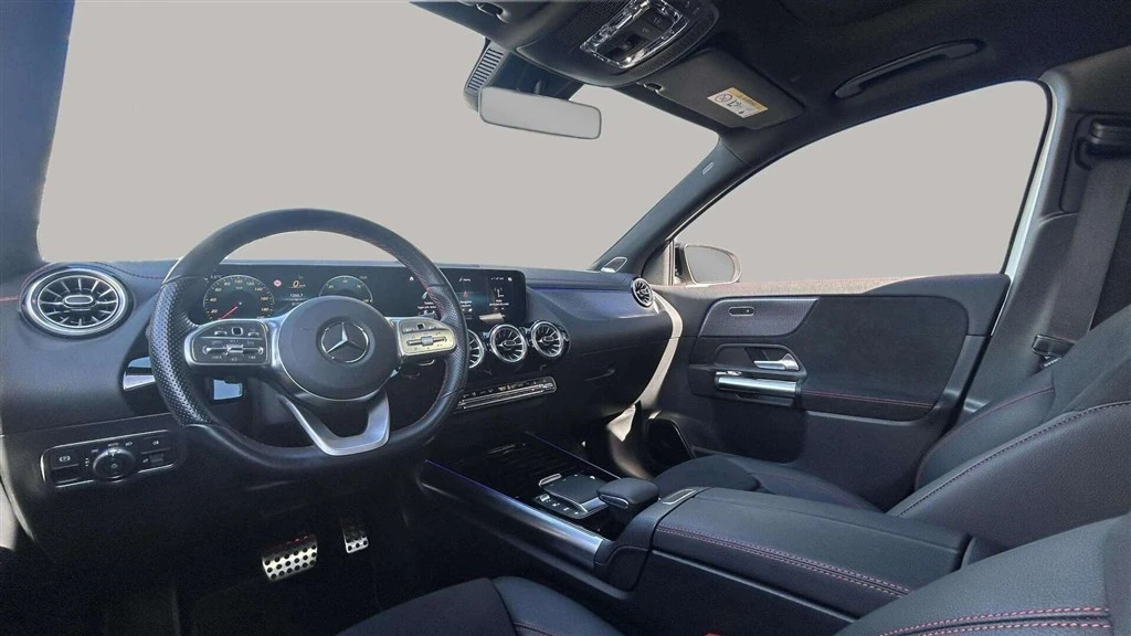 Mercedes-Benz-EQA-image-11