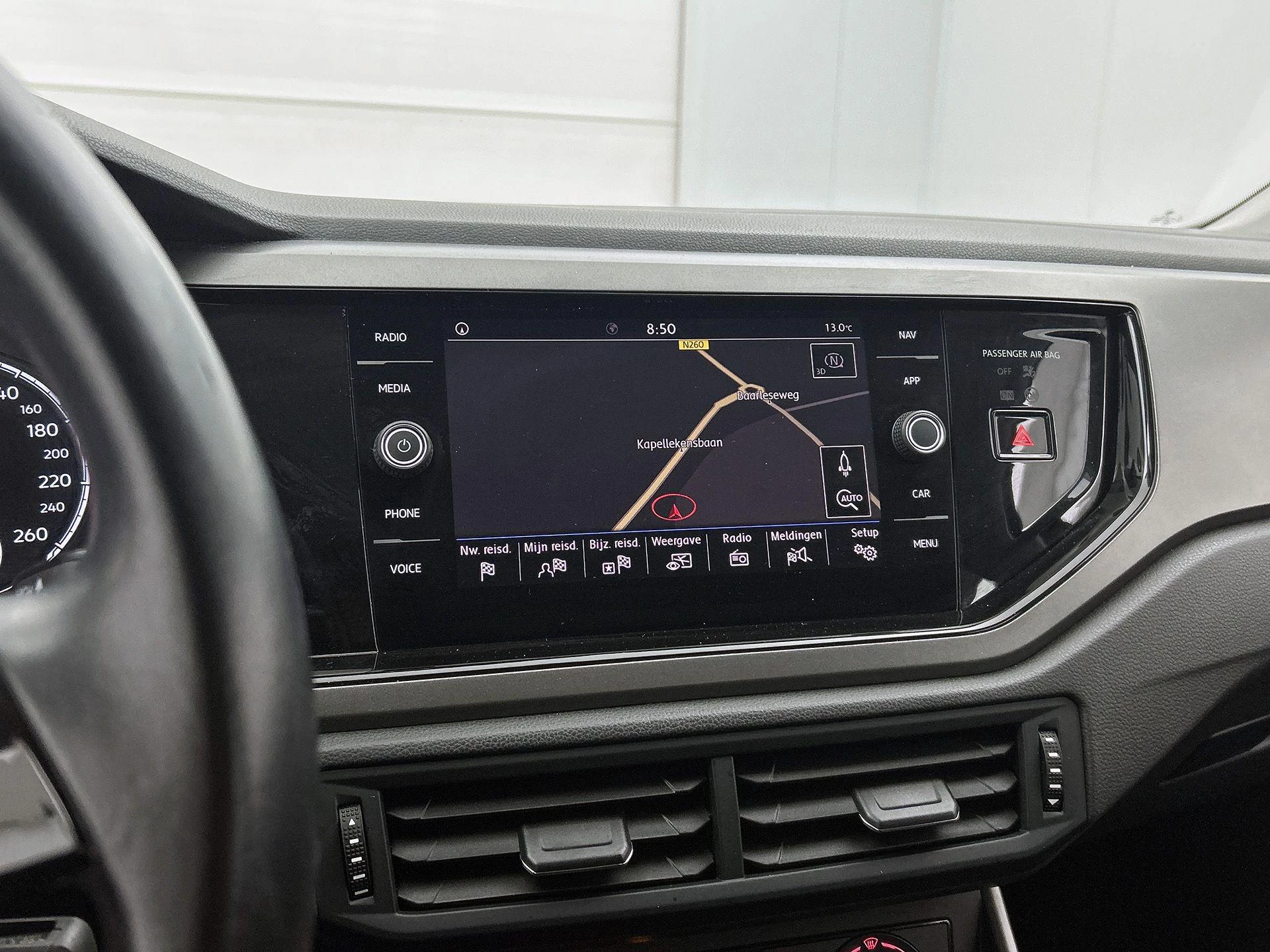 Volkswagen-Polo-image-26